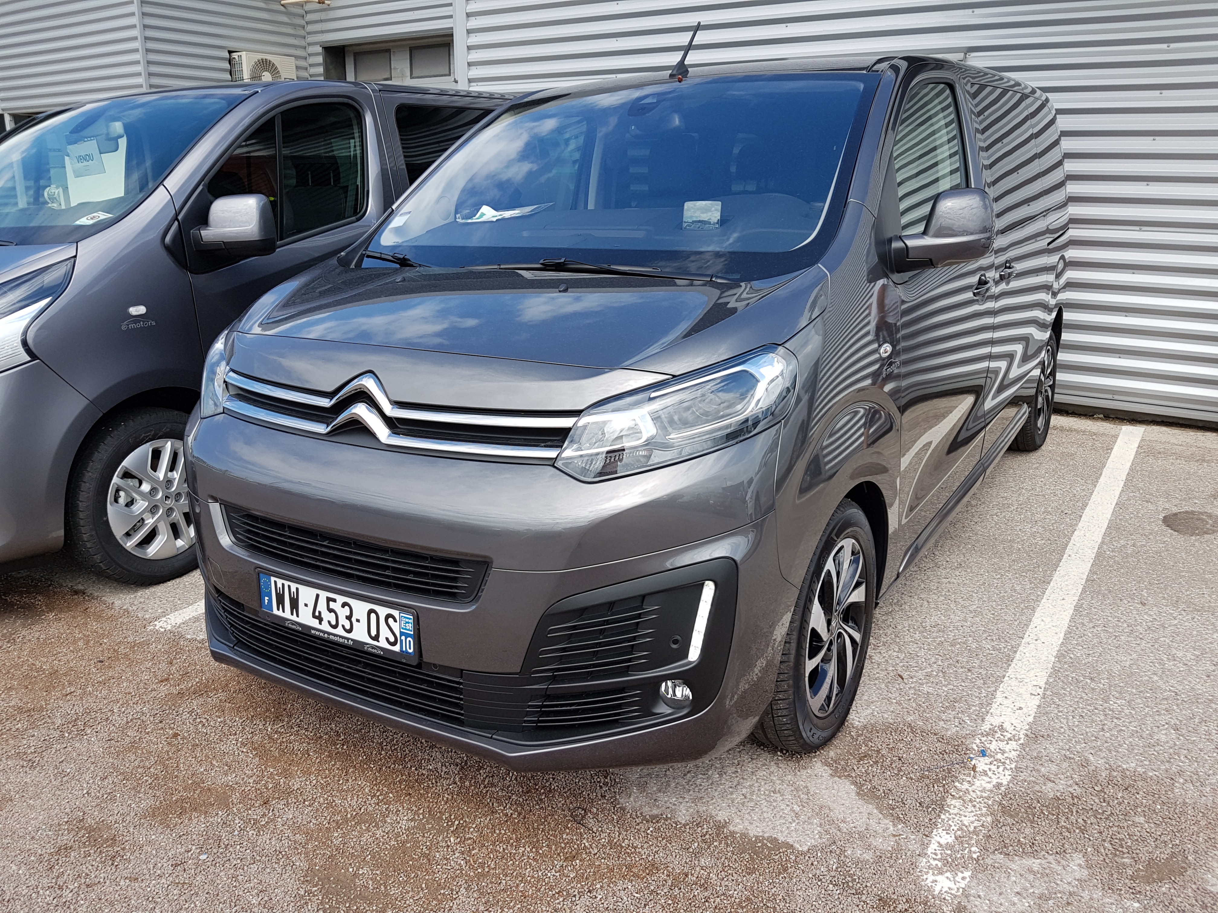 Avis-mandataire-auto-Emotors-Citroen-Spacetourer-Shine-m-bluehdi-180-s-s-eat6.