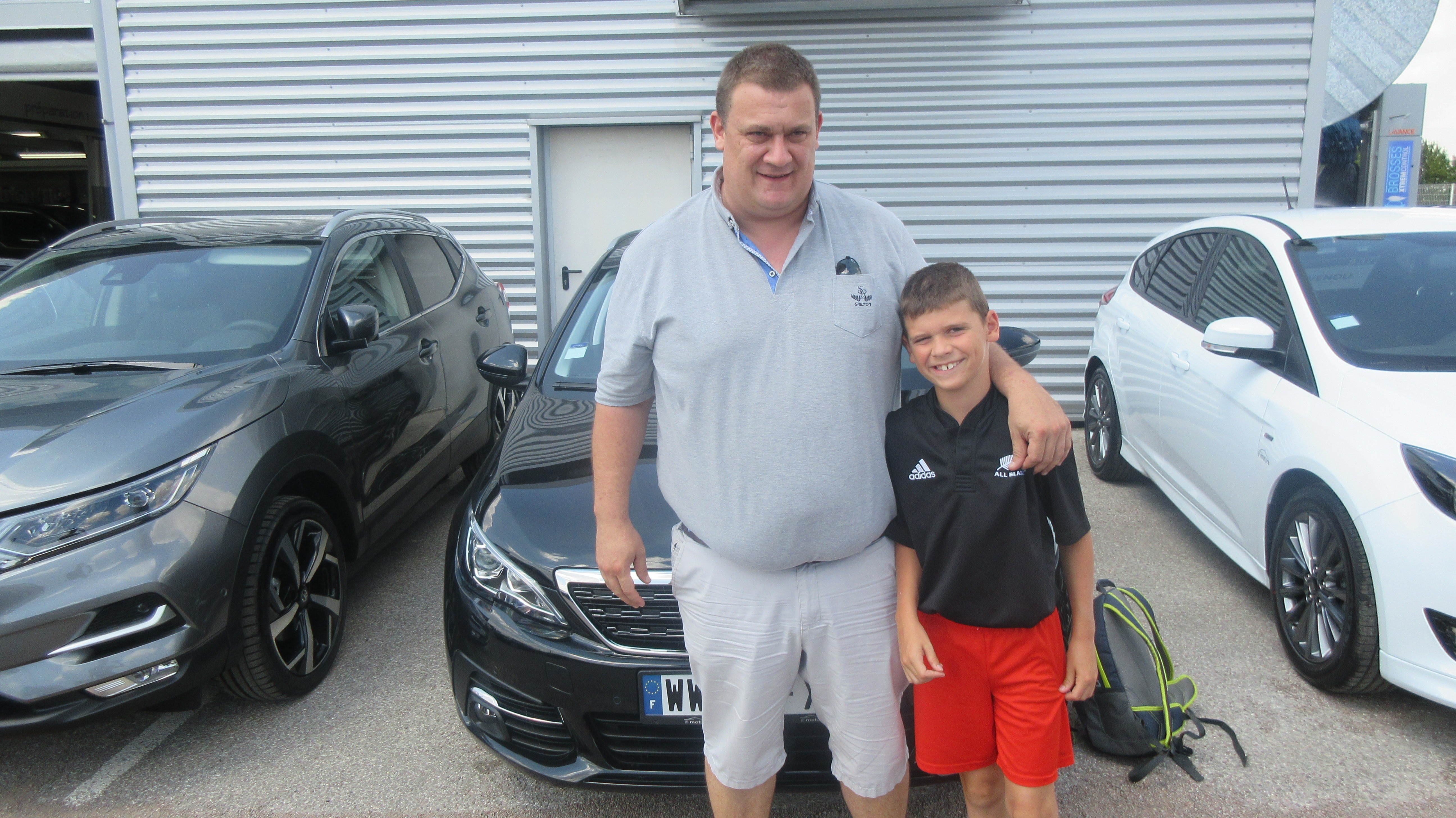 Avis-mandataire-auto-Emotors-Peugeot-308-sw-Active-bluehdi-120-s-s-plus-jantes-17.