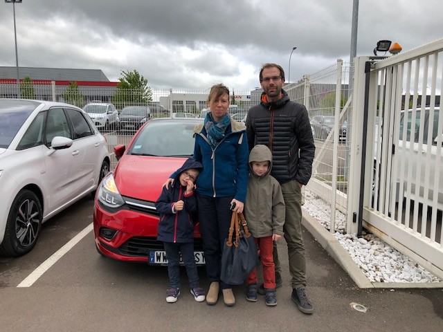 Avis-mandataire-auto-Emotors-Renault-Clio-iv-estate-Clio-estate-intens-dci-90-energy-plus-toit-vitr.