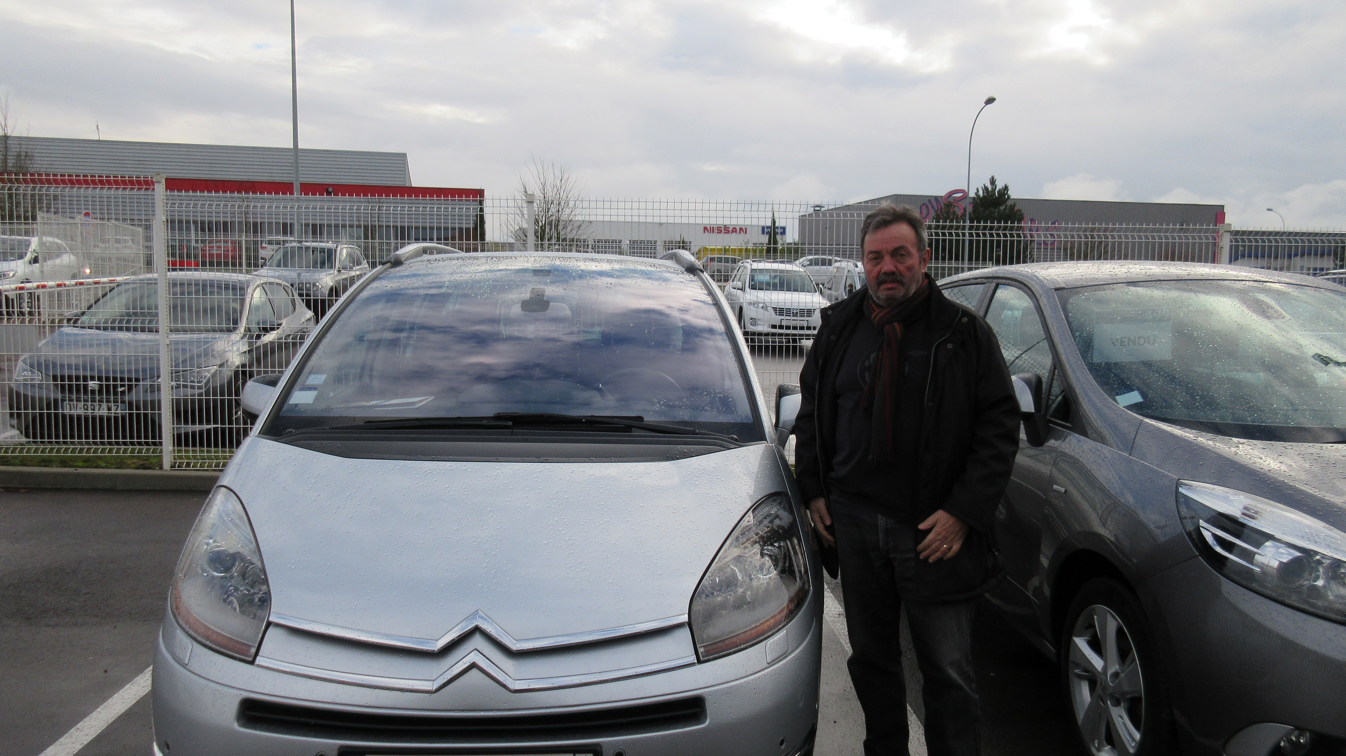 Avis-mandataire-auto-Emotors-Citroen-Grand-c4-picasso-Exclusive-hdi-138-bmp-7places.