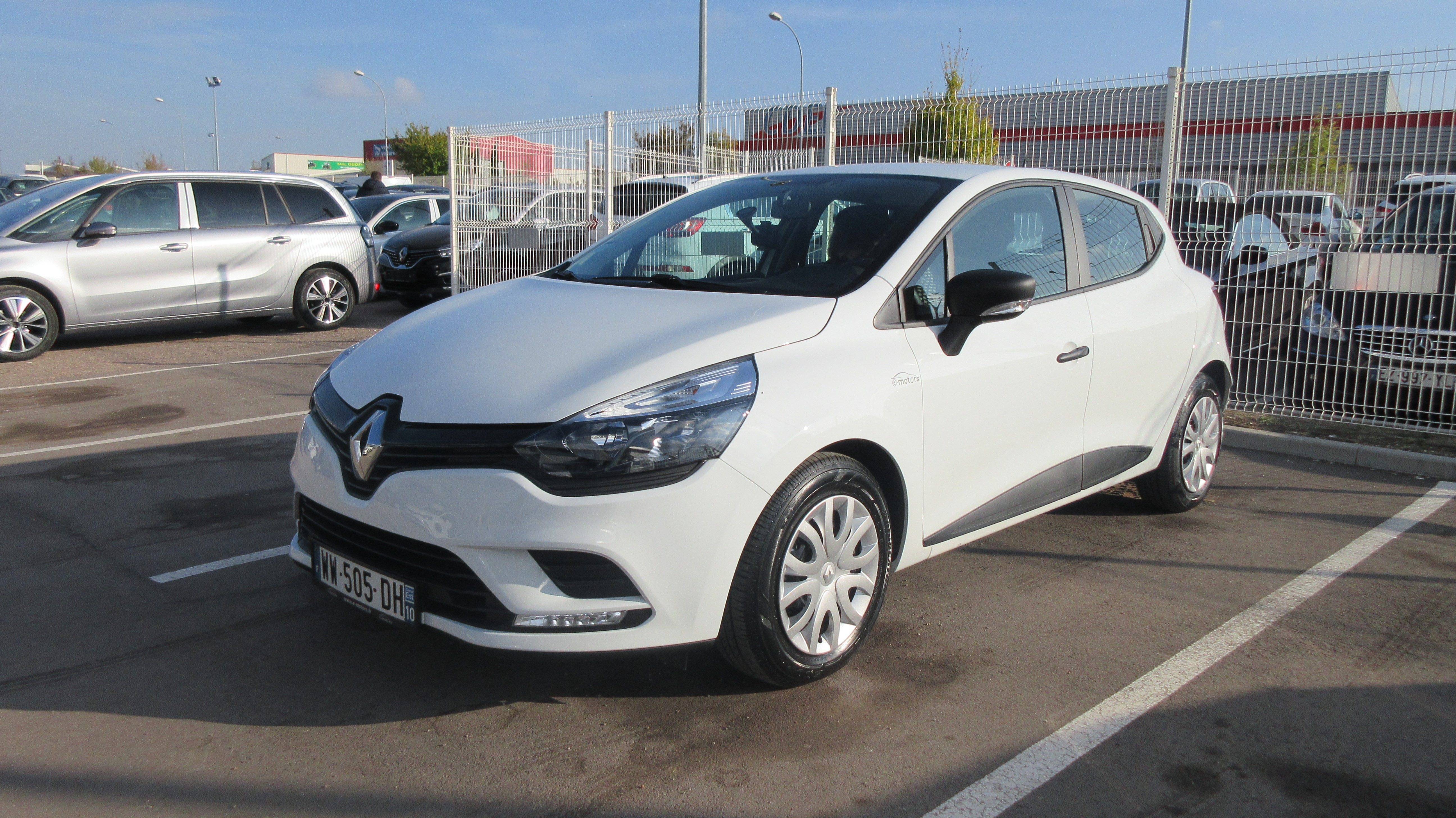 Avis-mandataire-auto-Emotors-Renault-Clio-Trend-tce-75.