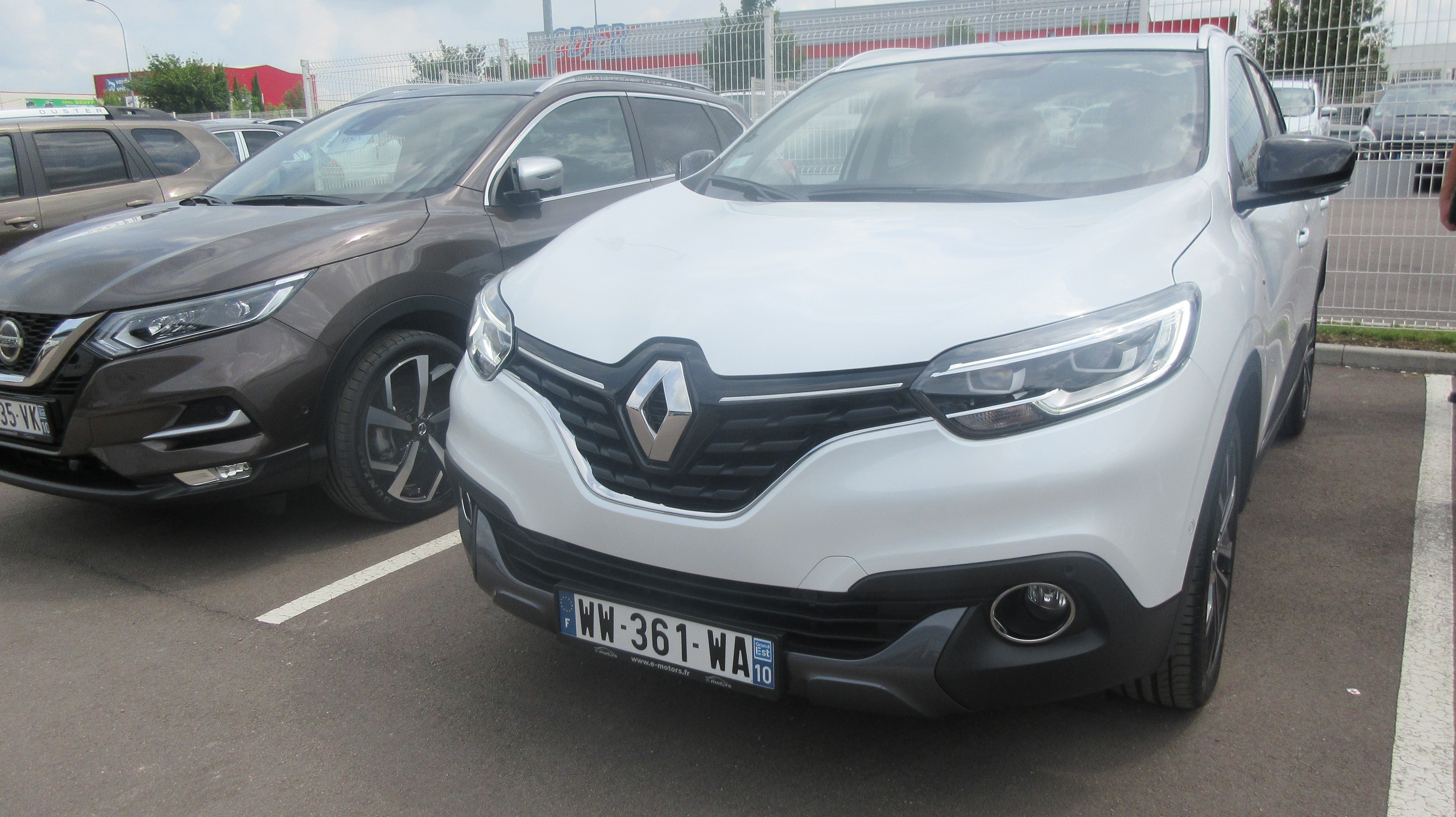 Avis-mandataire-auto-Emotors-Renault-Kadjar-Intens-dci-130-x-tronic-4x2-plus-bose.