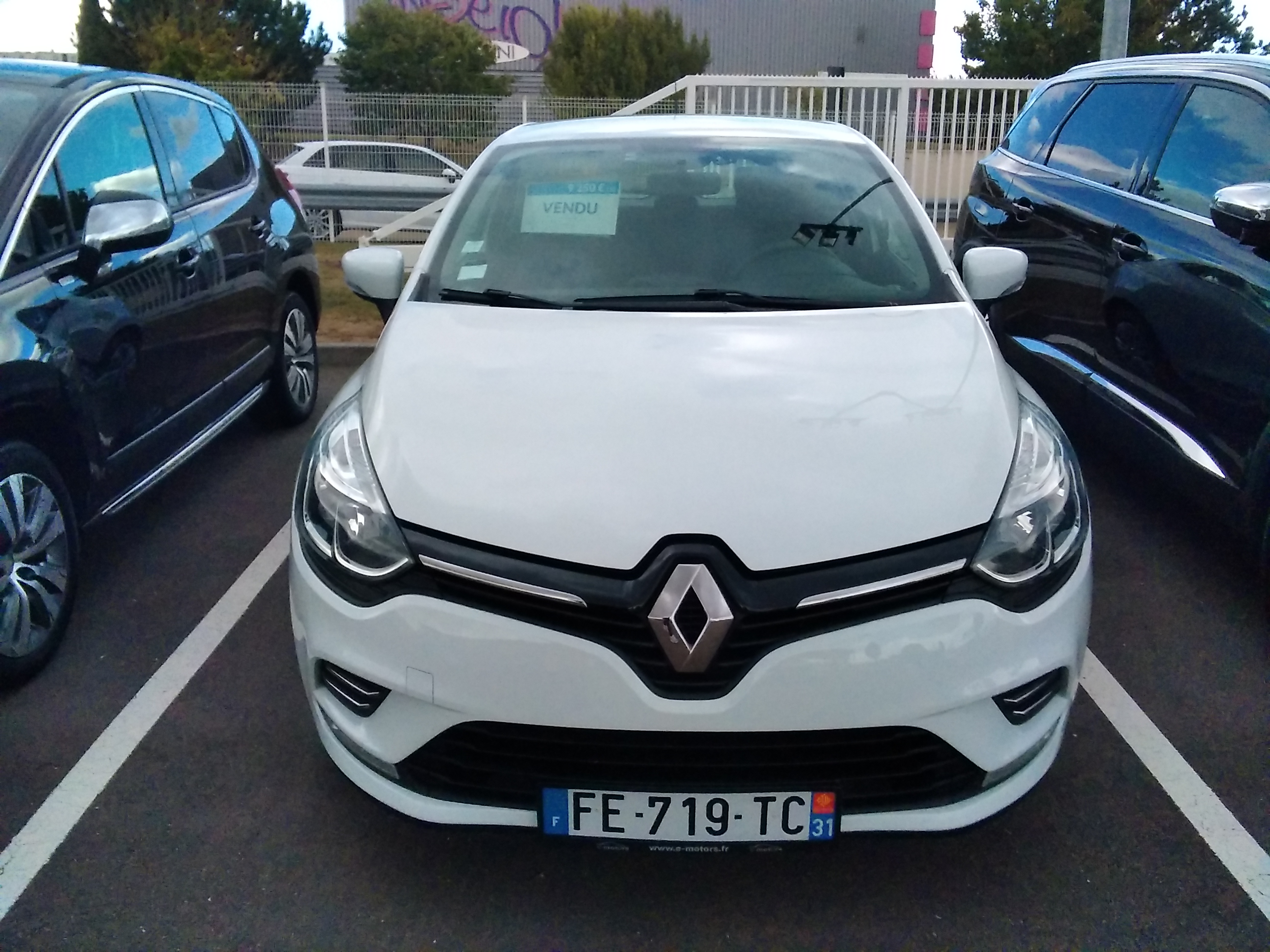 Avis-mandataire-auto-Emotors-Renault-Clio-Tce-75-e6c-trend.