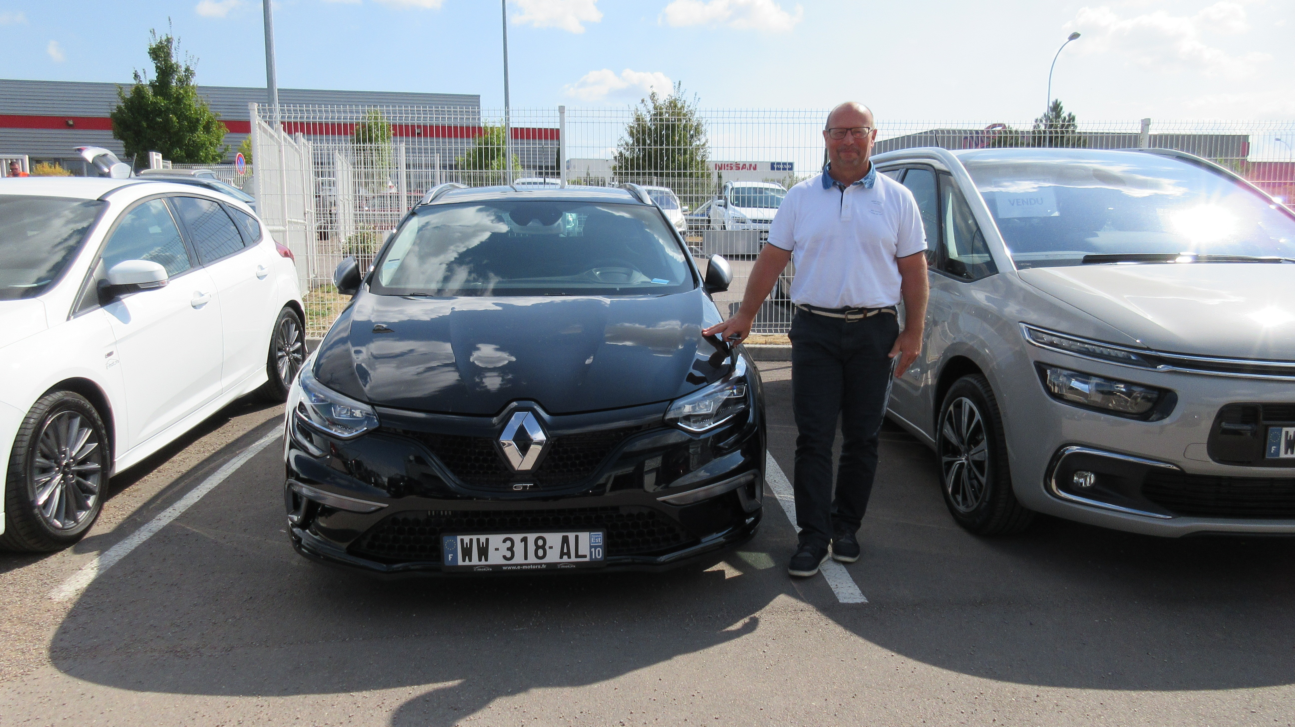 Avis-mandataire-auto-Emotors-Renault-Megane-iv-estate-M-gane-iv-estate-gt-tce-205-energy-edc-plus-toit-vitr.