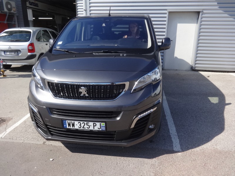 Avis-mandataire-auto-Emotors-Peugeot-Traveller-Standard-2-0-bluehdi-150ch-s-s-bvm6-active-8-places.