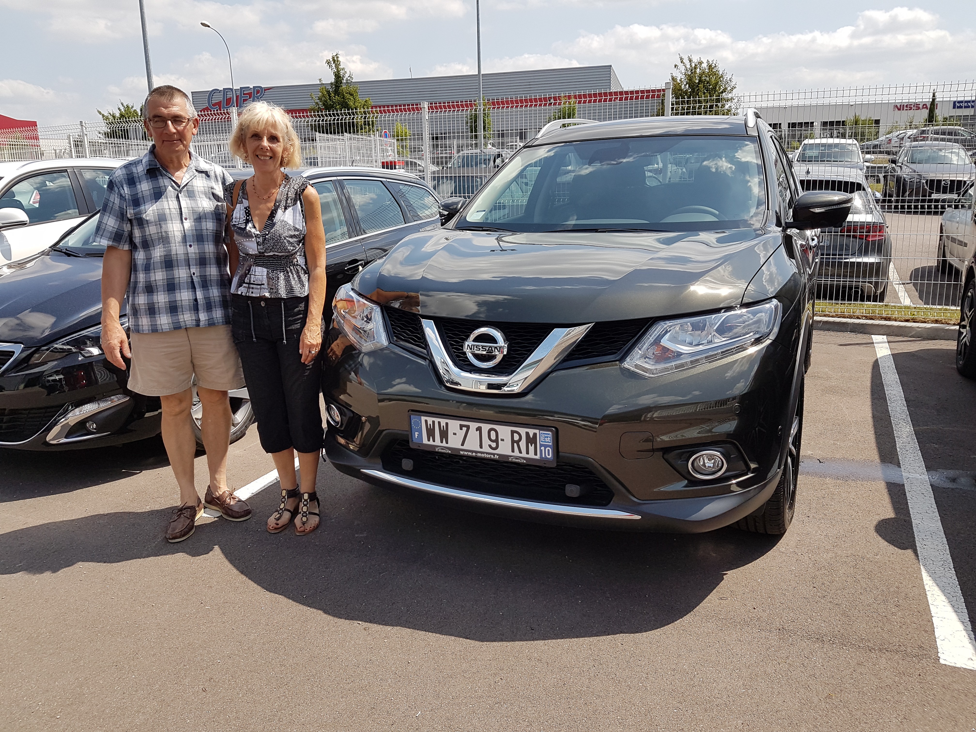 Avis-mandataire-auto-Emotors-Nissan-X-trail-Tekna-dci-130-7pl-4x4.