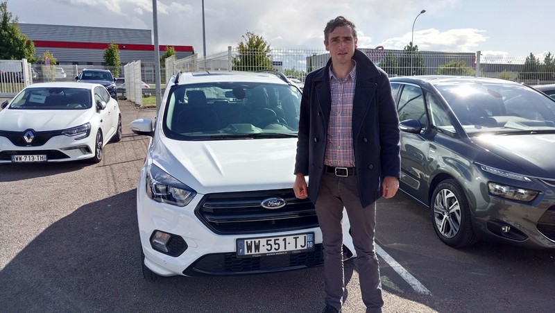 Avis-mandataire-auto-Emotors-Ford-Kuga-St-line-tdci-150-powershift-s-s-4x4.