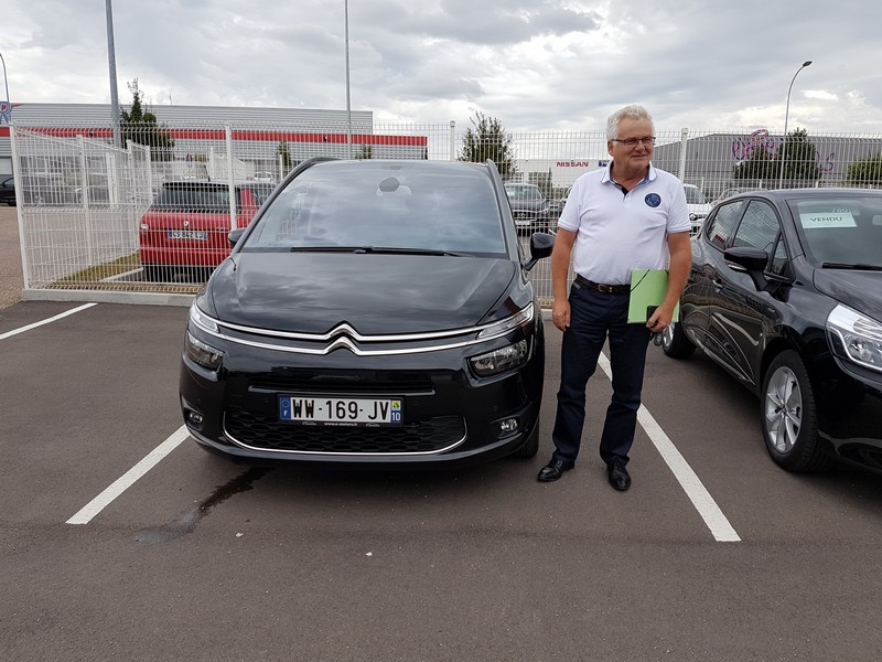 Avis-mandataire-auto-Emotors-Citroen-Grand-c4-picasso-Exclusive-thp-165-s-s-eat6-plus-toit-vitr.