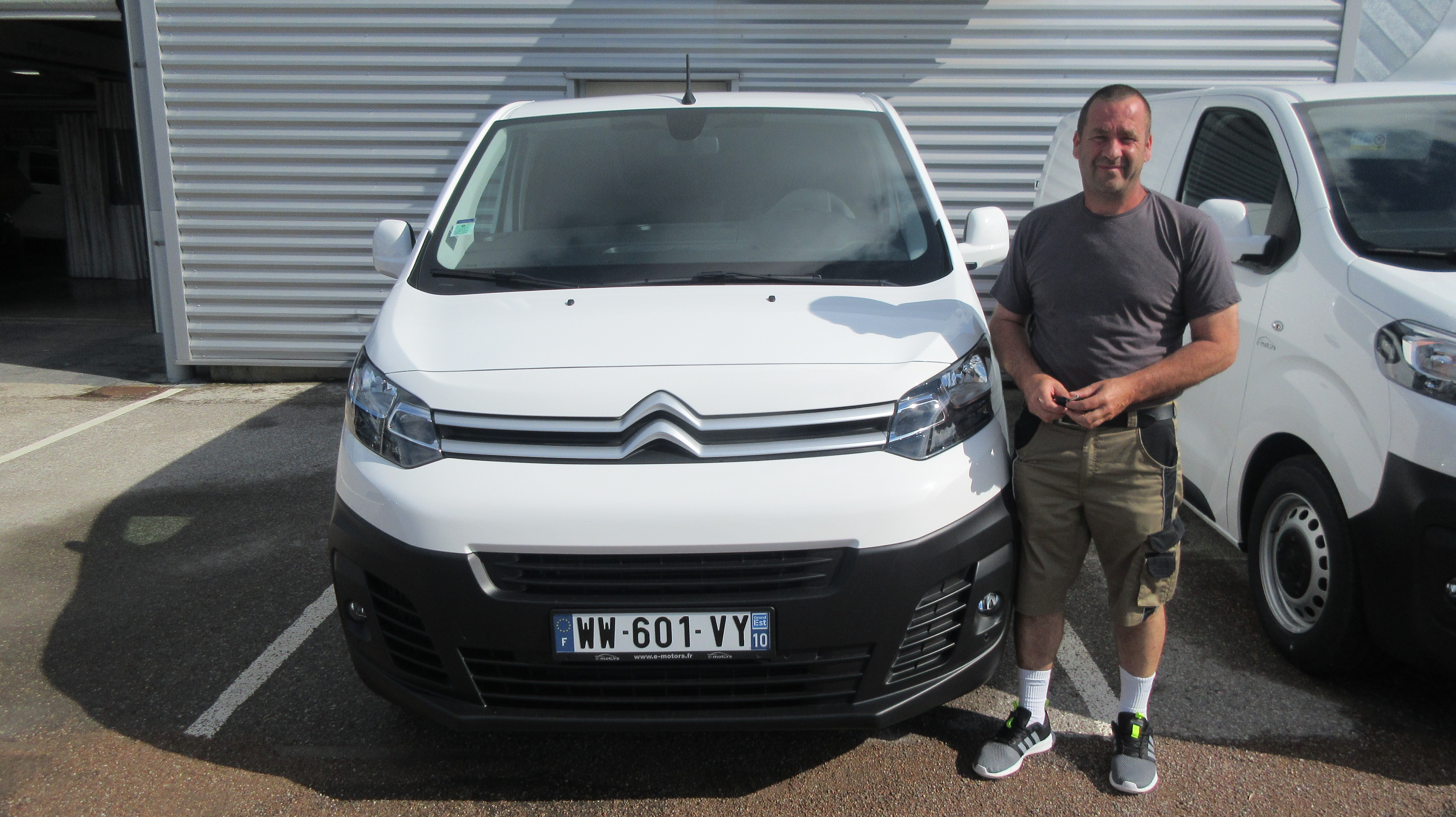 Avis-mandataire-auto-Emotors-Citroen-Jumpy-fourgon-Club-m-bluehdi-115-s-s-plus-gps.