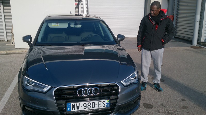 Avis-mandataire-auto-Emotors--Audi-a3-sportback-ambition-s-line-tdi-150-plus-navi-plus-x-non-.