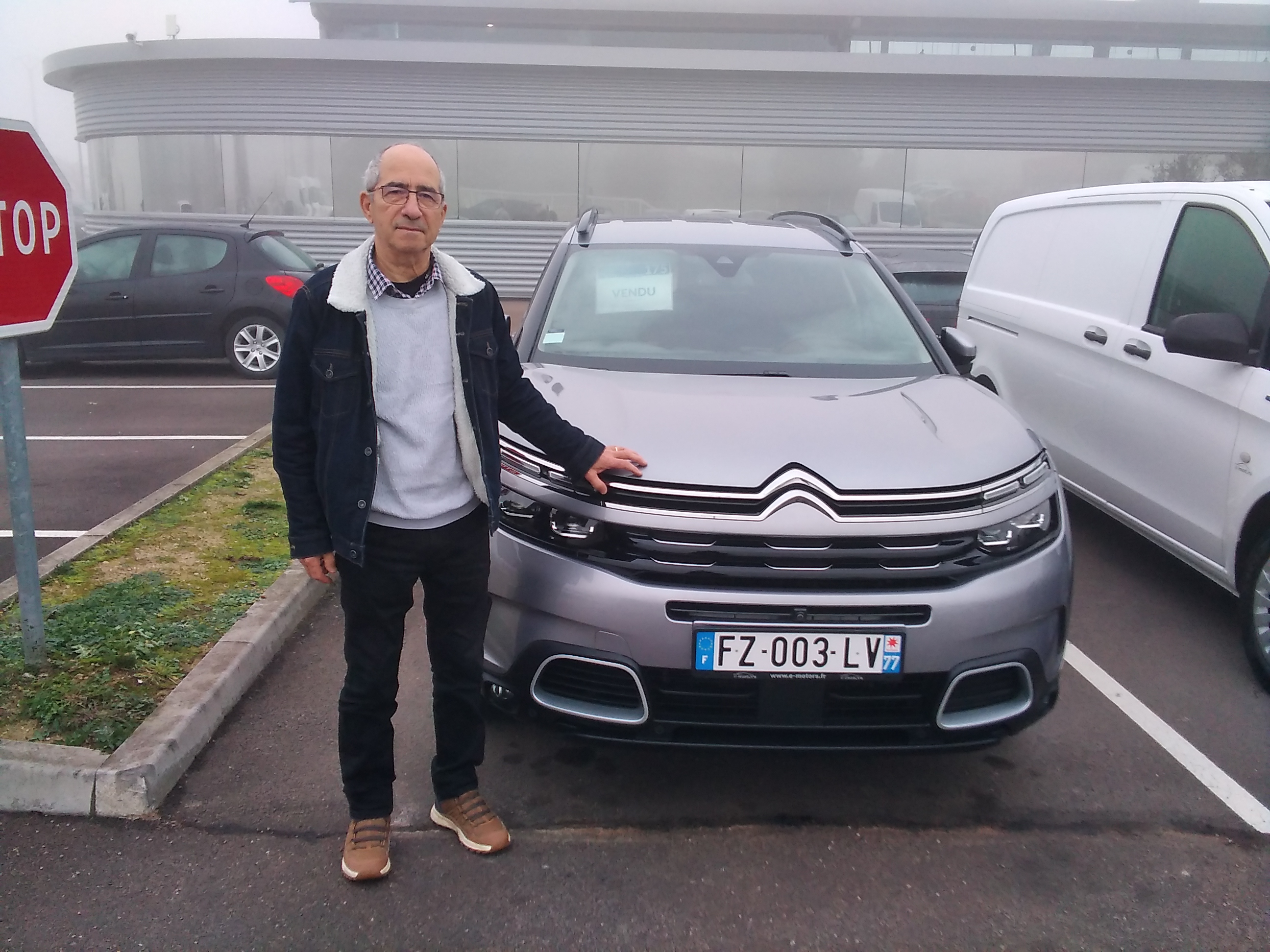 Avis-mandataire-auto-Emotors-Citroen-C5-aircross-Bluehdi-180-s-s-eat8-shine.