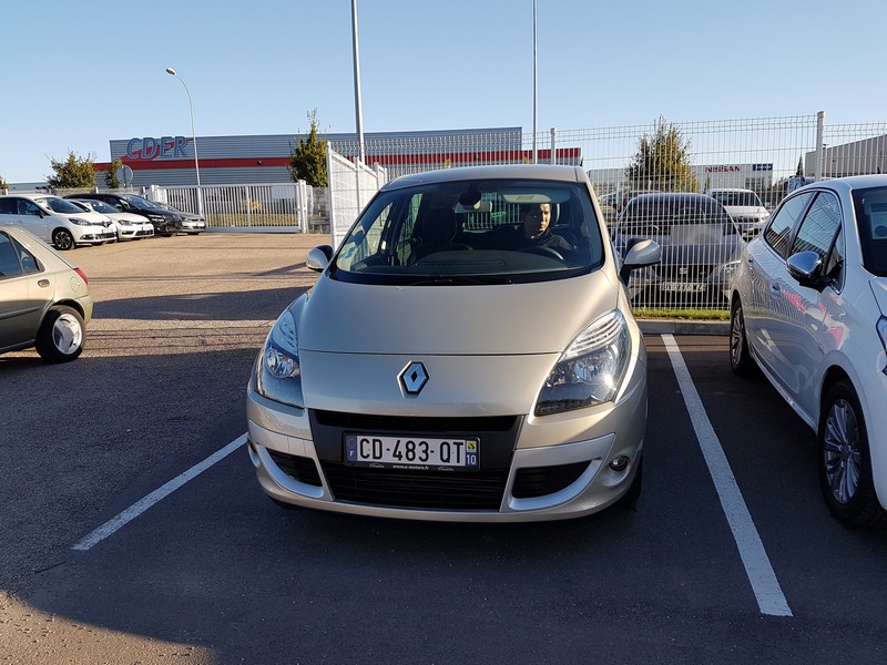 Avis-mandataire-auto-Emotors-Renault-Scenic-Iii-exception-dci-110-edc.