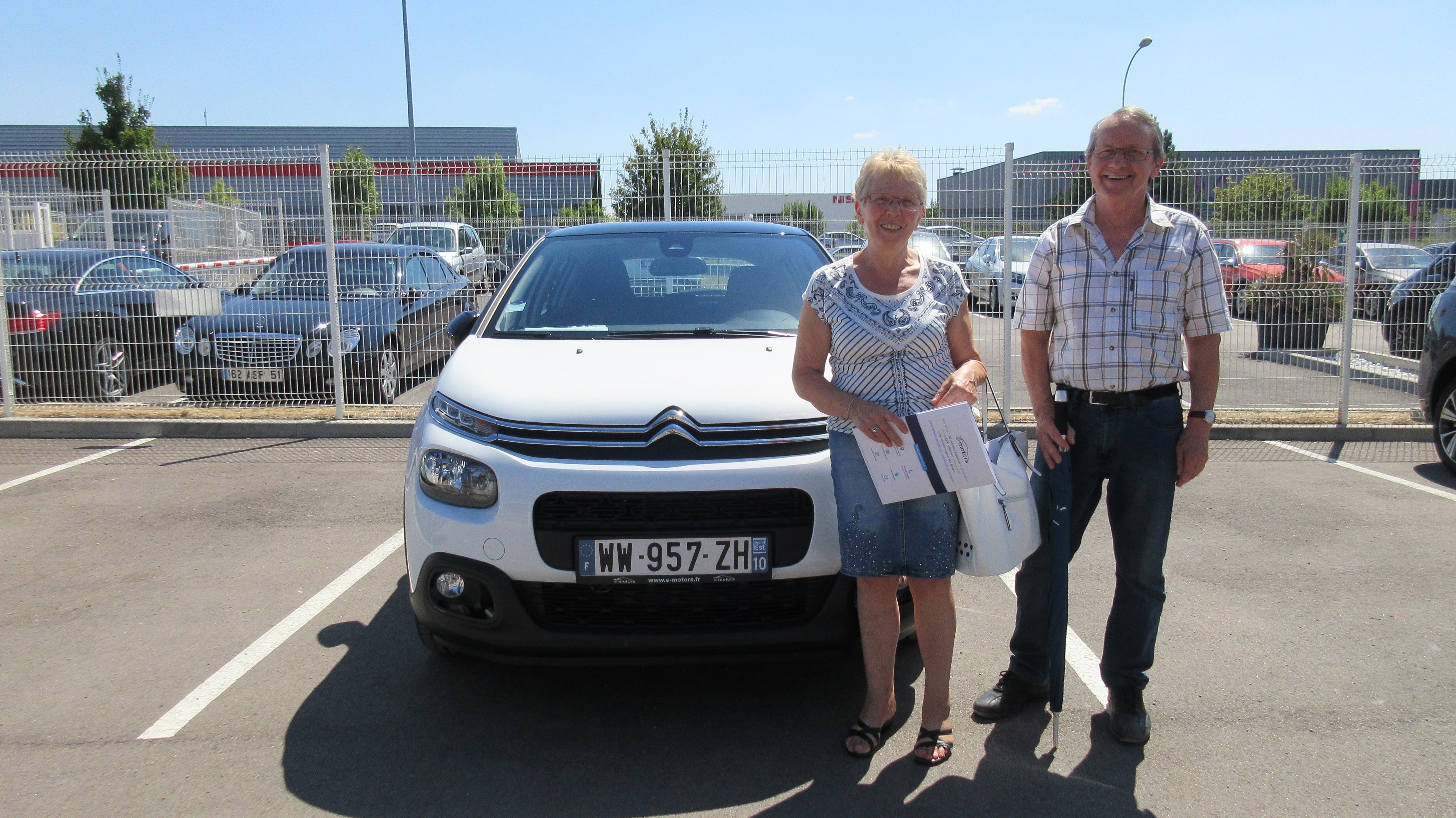 Avis-mandataire-auto-Emotors-Citroen-C3-Shine-puretech-82-plus-gps.