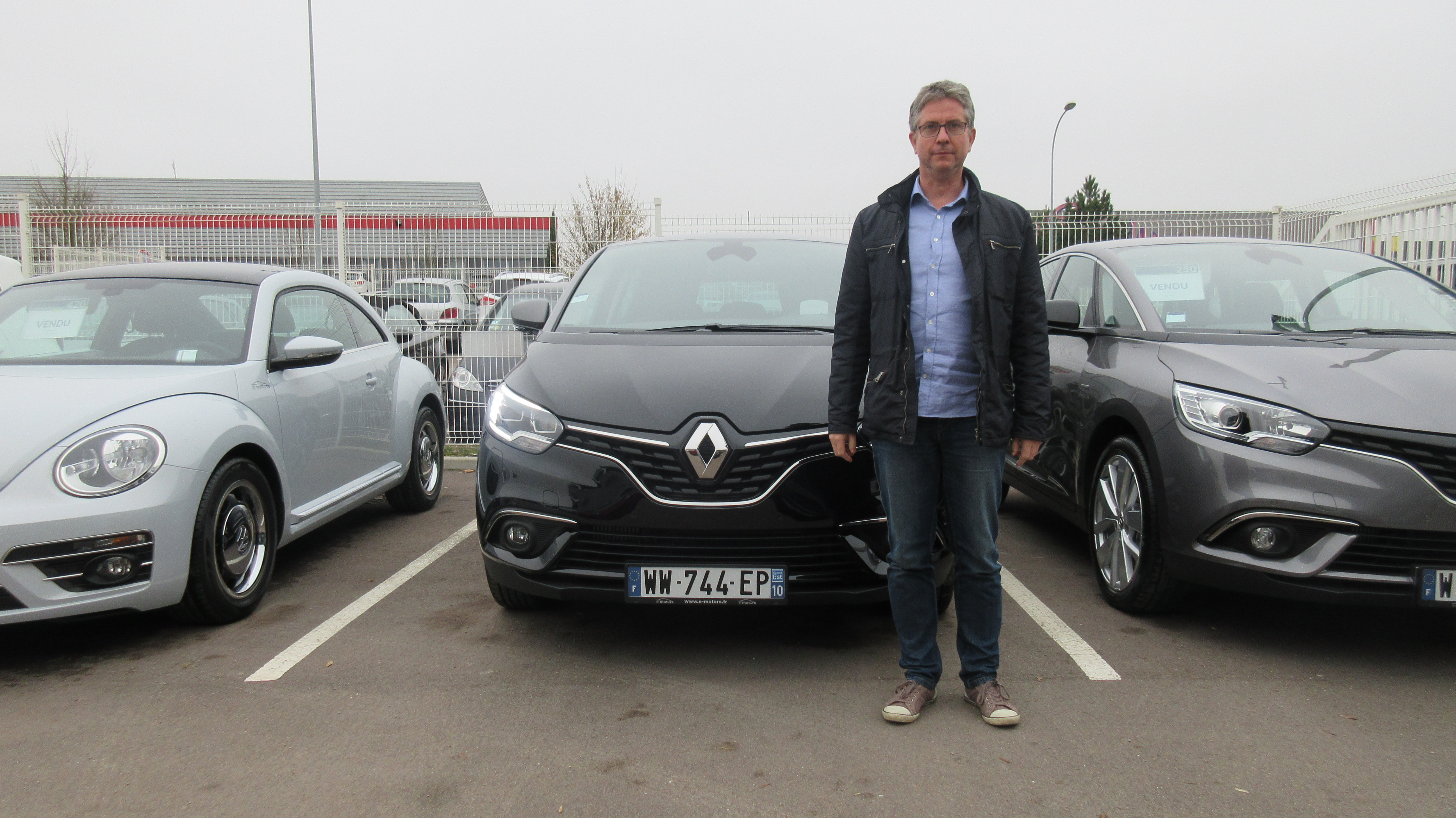 Avis-mandataire-auto-Emotors-Renault-Scenic-Intens-tce-130-energy-plus-bose.