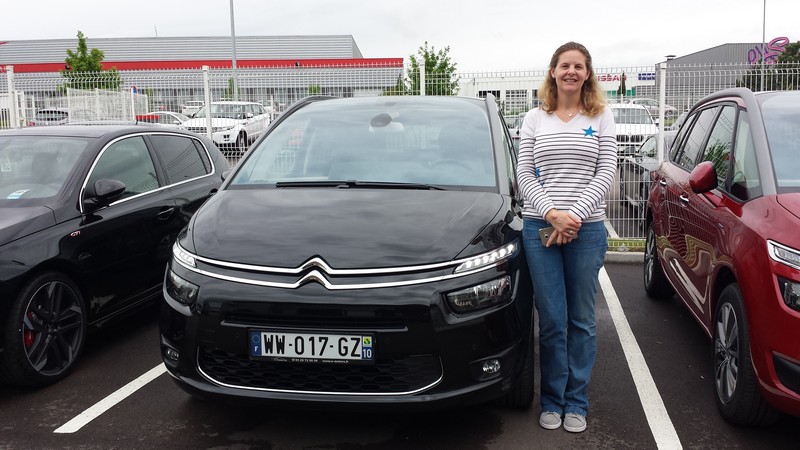 Avis-mandataire-auto-Emotors--Citroen-grand-c4-picasso-exclusive-thp-165-s-s-eat6-.