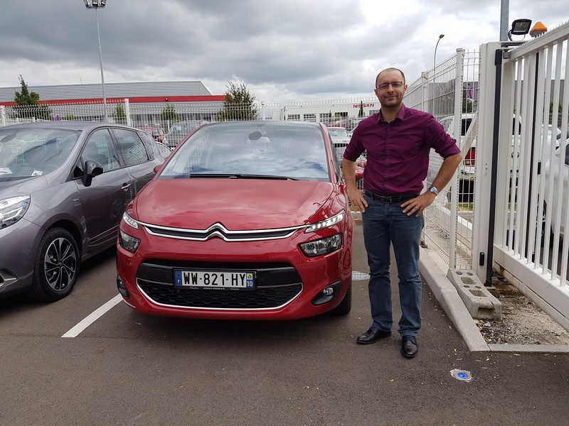 Avis-mandataire-auto-Emotors-Citroen-C4-picasso-Exclusive-bluehdi-150-s-s-eat6-plus-toit-vitr.