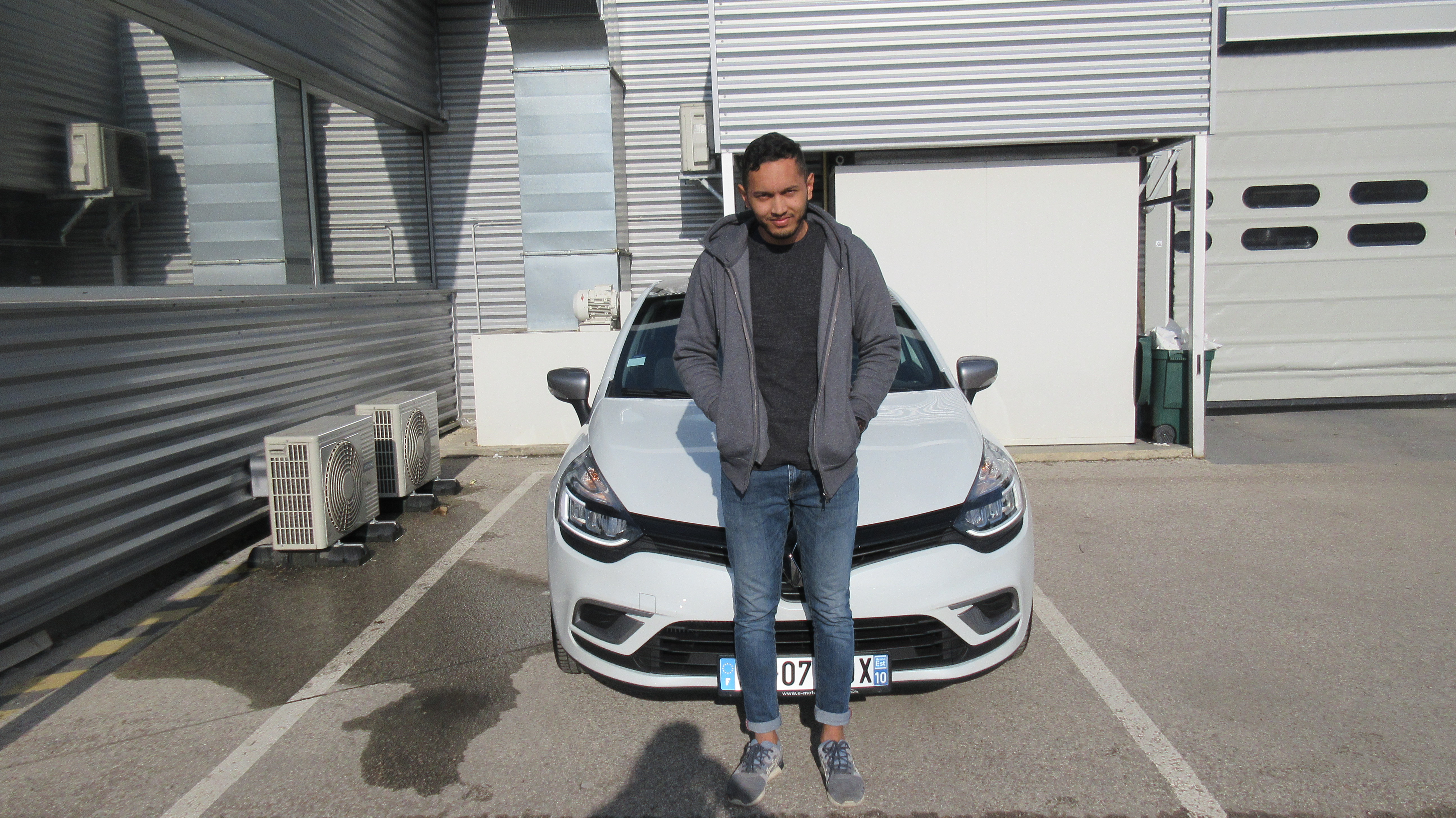 Avis-mandataire-auto-Emotors-Renault-Clio-Intens-tce-120-energy-plus-pack-gt-line.