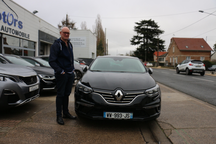 Avis-mandataire-auto-Emotors-Renault-Megane-iv-berline-M-gane-gt-line-iv-berline-tce-140-edc.