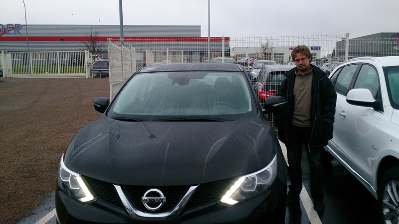 Avis-mandataire-auto-Emotors--Nissan-qashqai-1-6-dci-130-cv-acenta-4x2-neuf-.