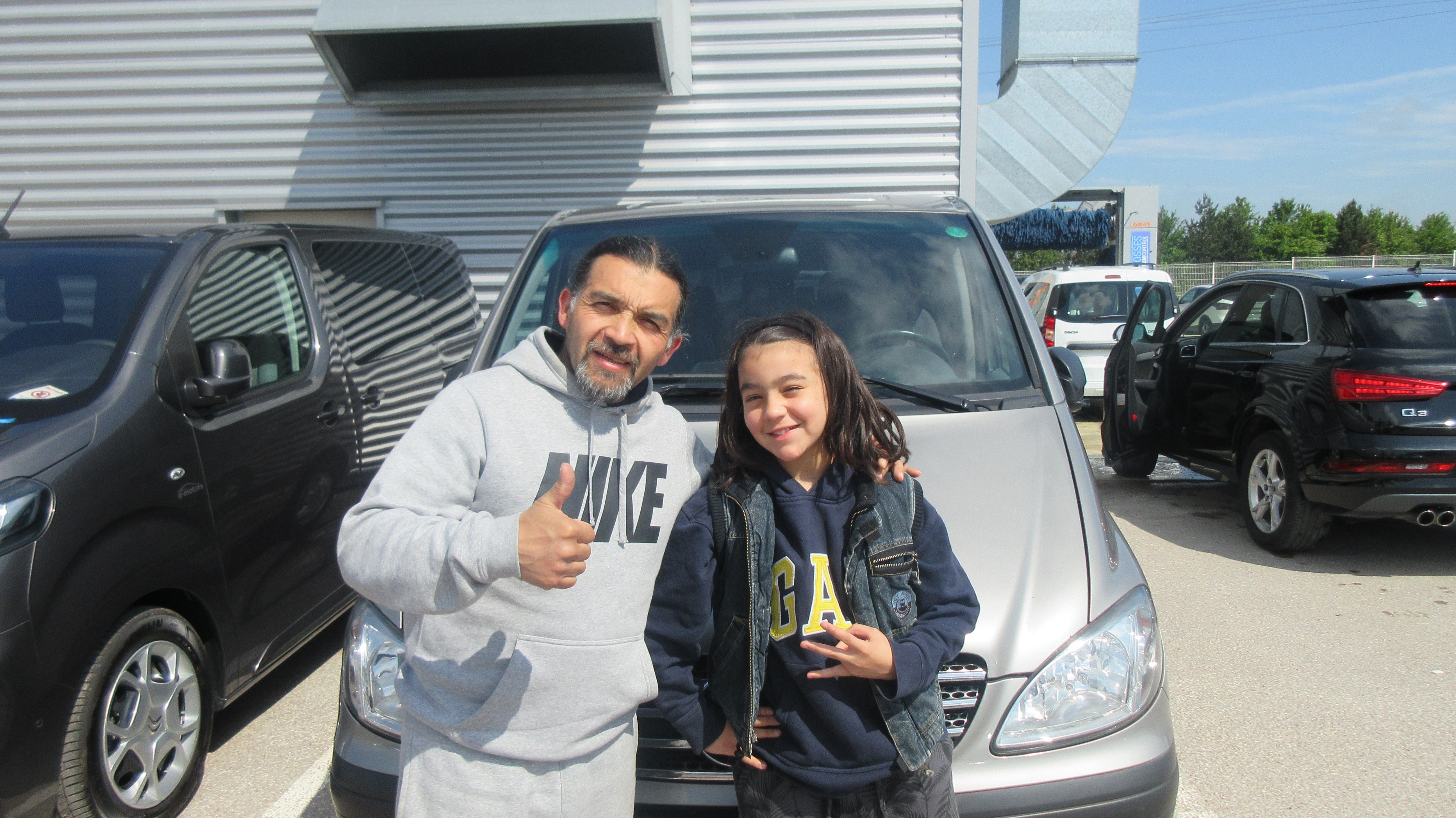 Avis-mandataire-auto-Emotors-Mercedes-Vito-Cabine-approfondie-120-cdi-204cv-bva-5places-plus-ja-16-plus-gps.