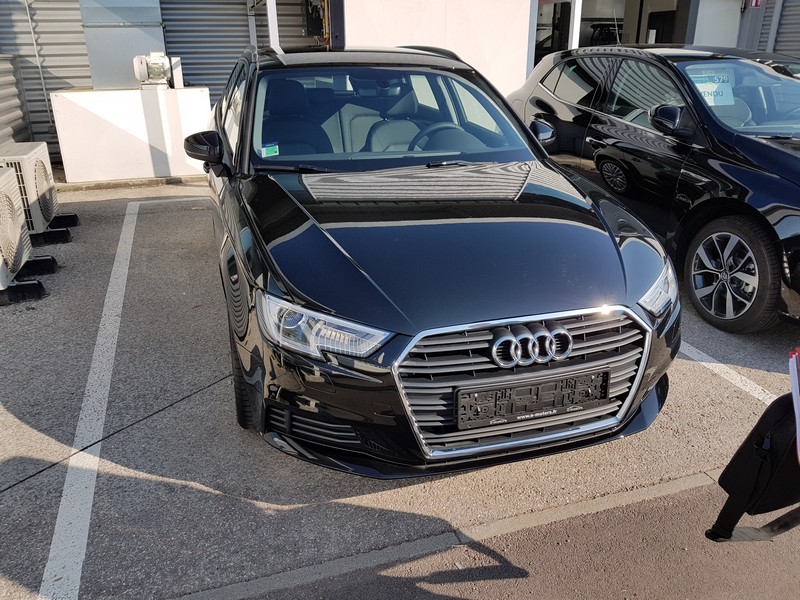 Avis-mandataire-auto-Emotors-Audi-A3-sportback-Tdi-110-plus-navigation-plus-radars-arri-re.