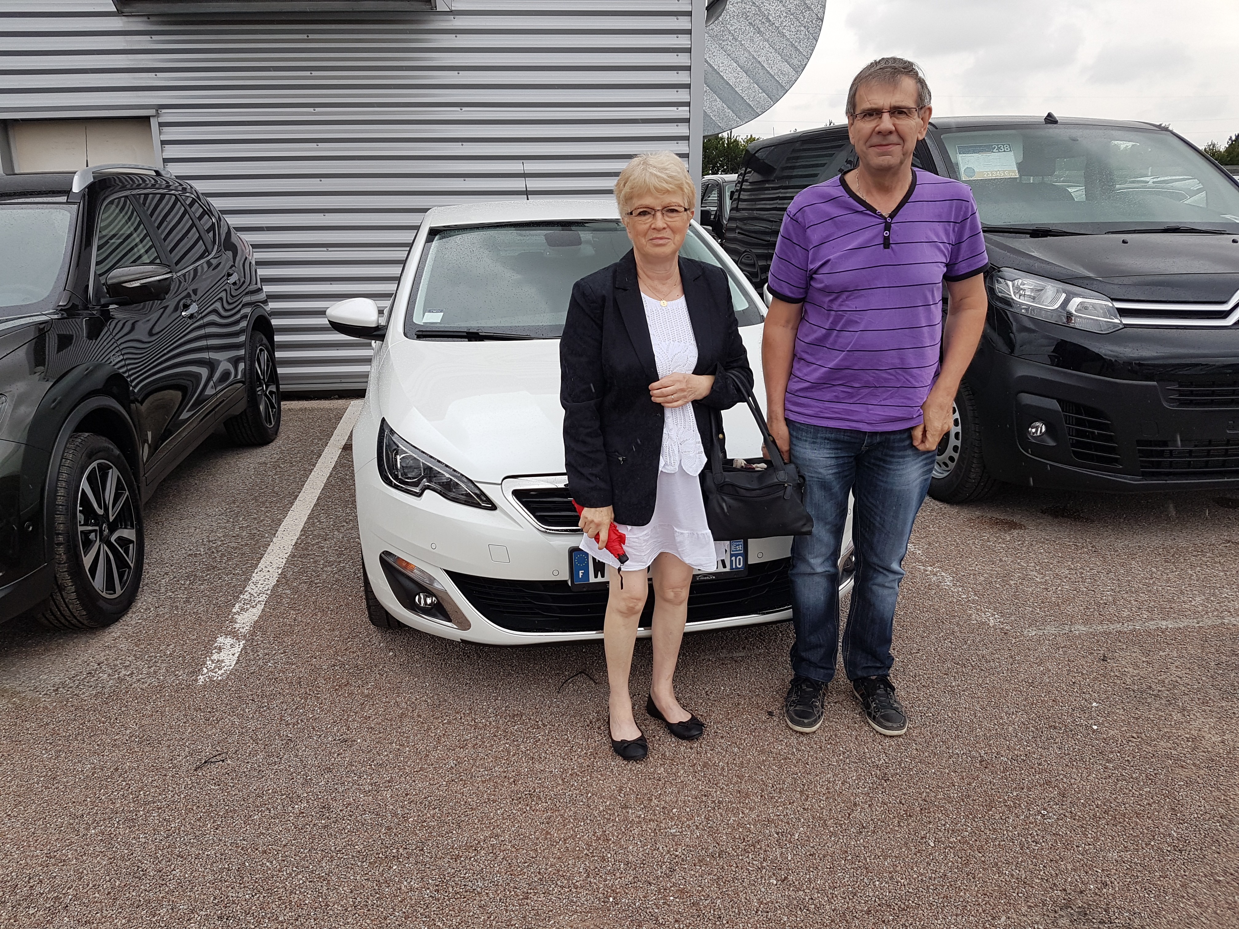 Avis-mandataire-auto-Emotors-Peugeot-308-Allure-puretech-130-plus-jantes-17.