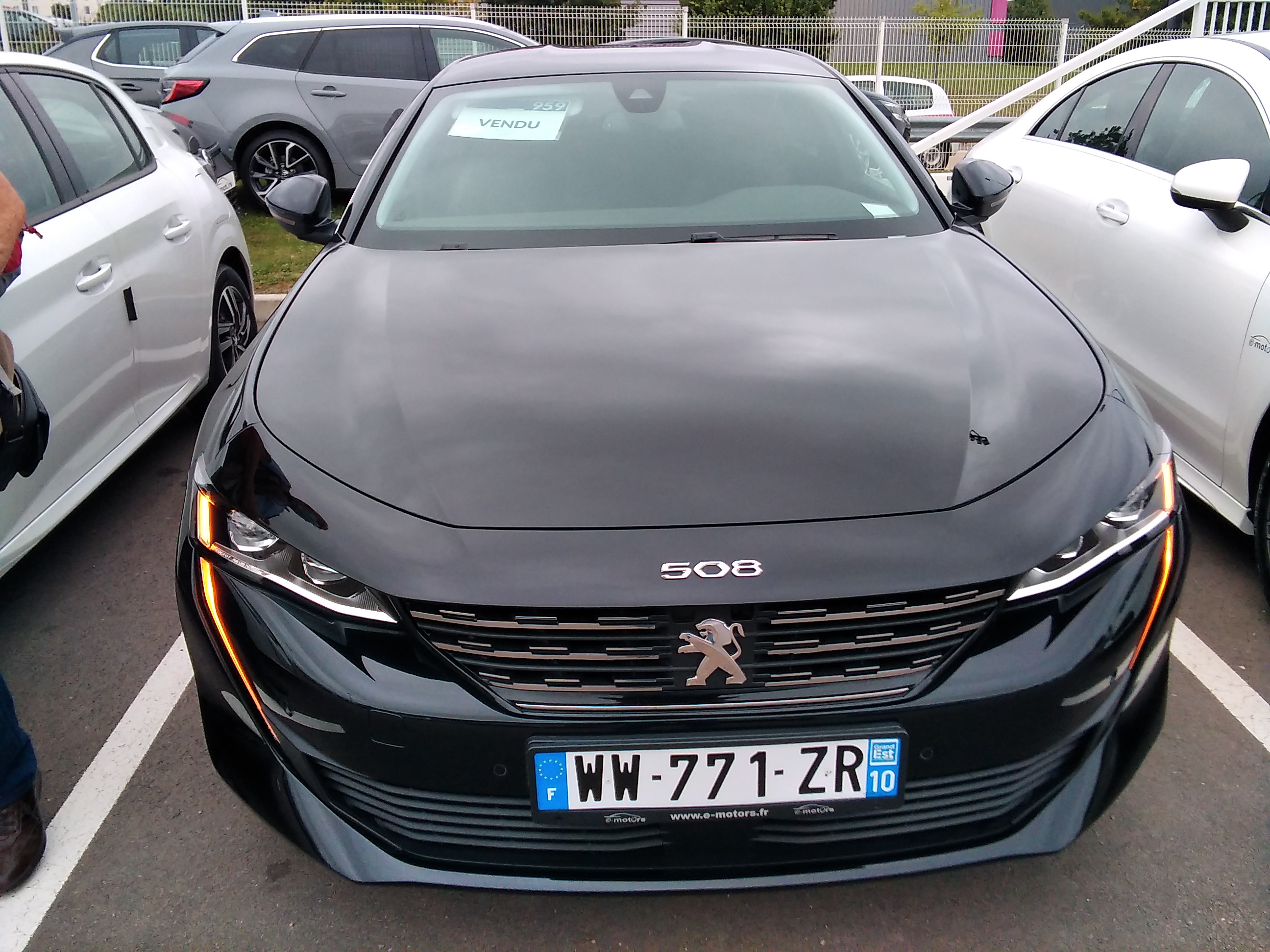 Avis-mandataire-auto-Emotors-Peugeot-508-Allure-bluehdi-180-eat8.