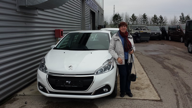 Avis-mandataire-auto-Emotors--Peugeot-208-active-puretech-82-5p-.