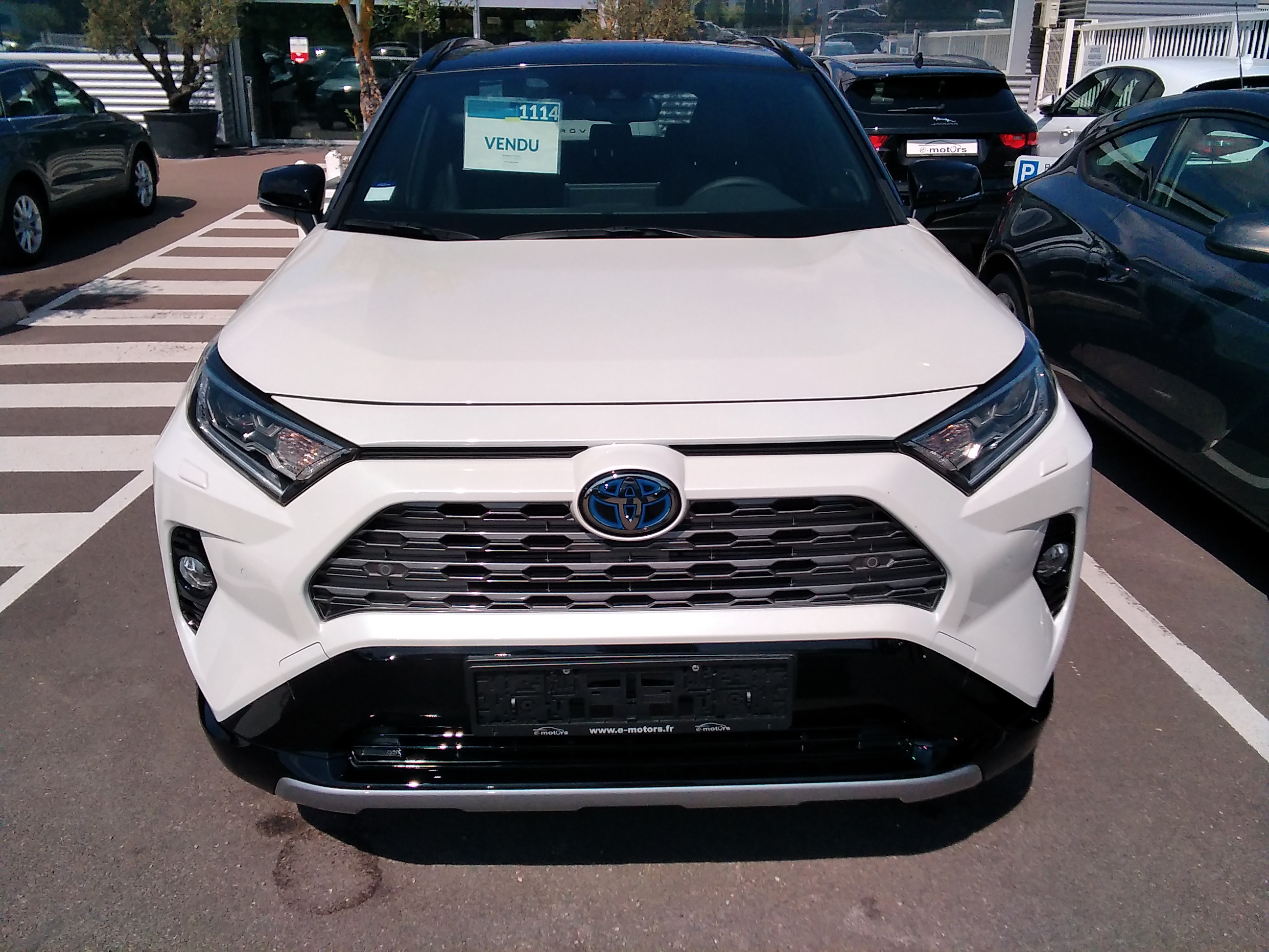 Avis-mandataire-auto-Emotors-Toyota-Rav4-hybride-Rav4-collection-hybride-222-4x4-plus-pack-confort.