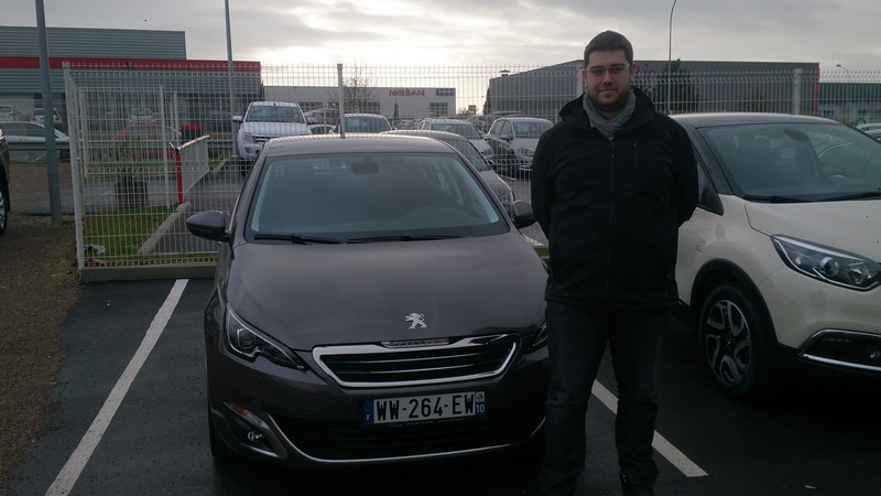 Avis-mandataire-auto-Emotors--Peugeot-308-allure-e-hdi-115-plus-jantes-17-.