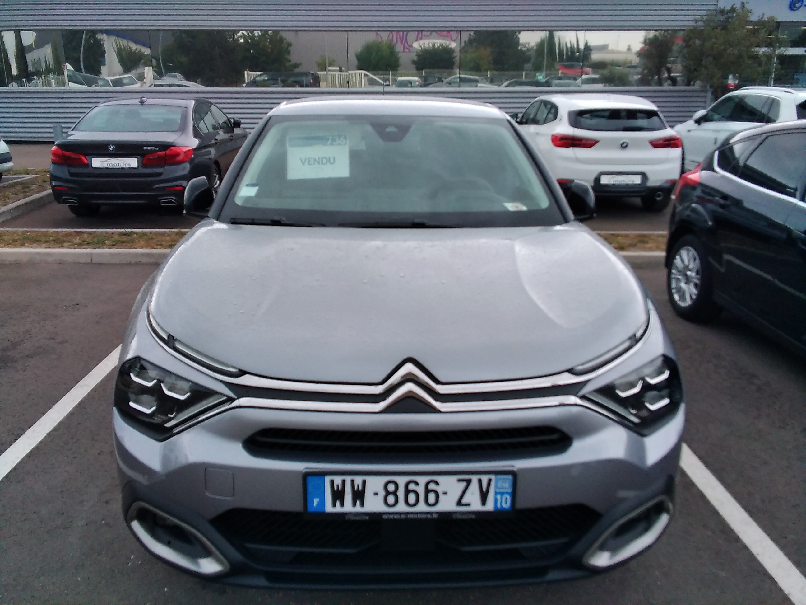 Avis-mandataire-auto-Emotors-Citroen-C4-Shine-puretech-130-s-s-eat8-plus-jantes-alliage-18-aeroblade-diamant-es.