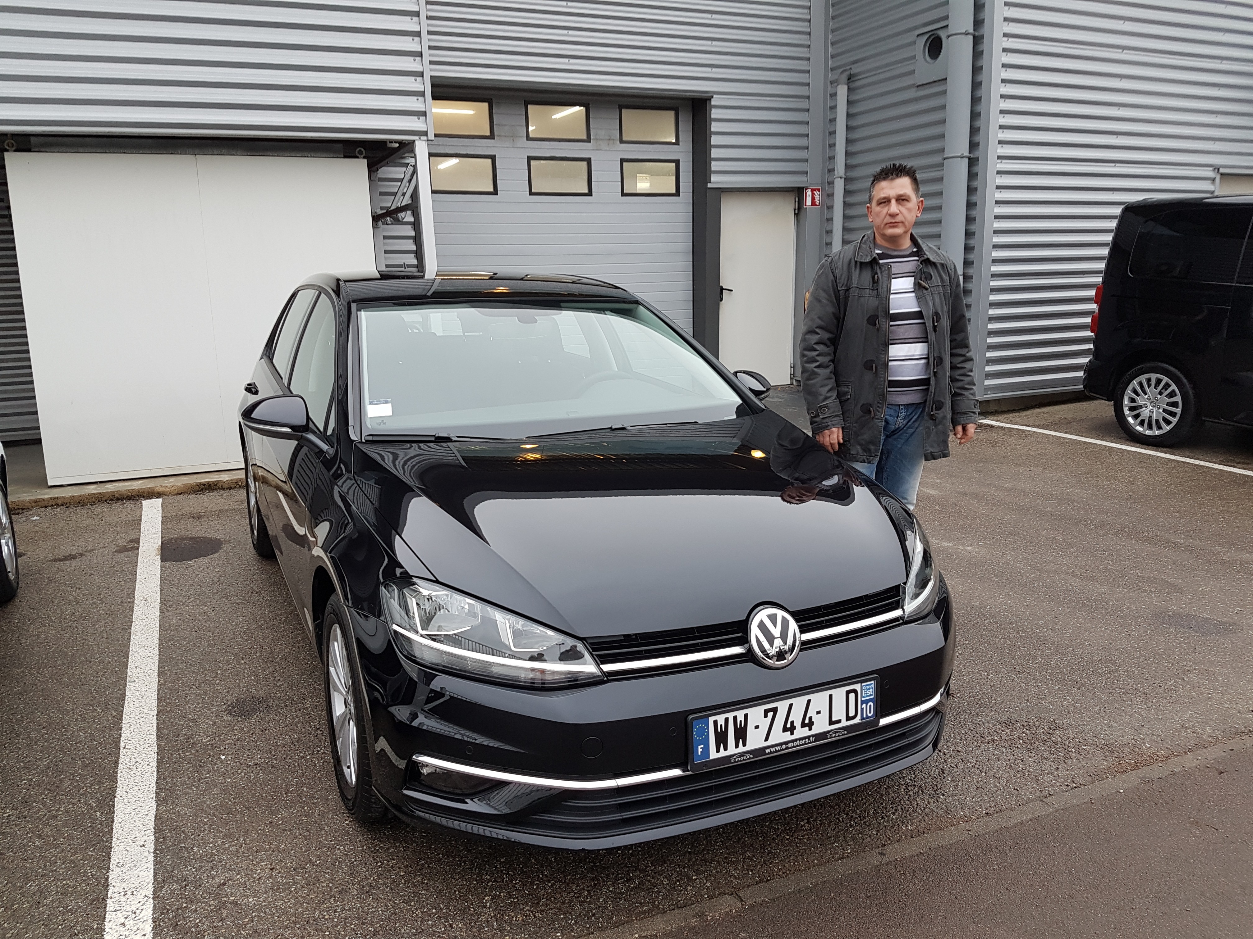 Avis-mandataire-auto-Emotors-Volkswagen-Golf-Confortline-tsi-110-plus-gps.
