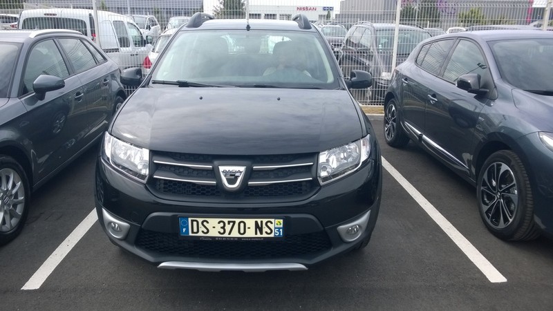 Avis-mandataire-auto-Emotors--Dacia-sandero-stepway-prestige-dci-90-.