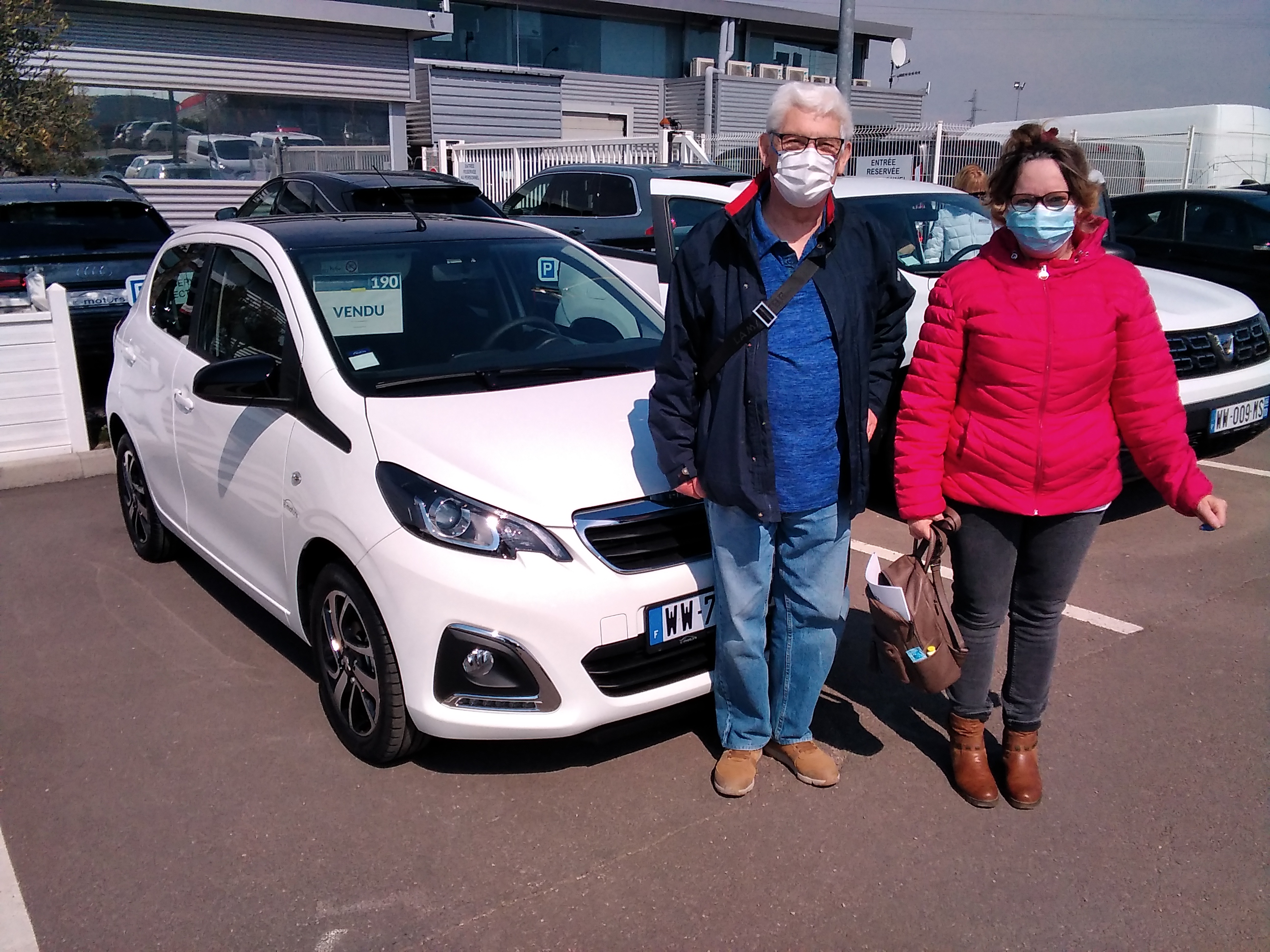 Avis-mandataire-auto-Emotors-Peugeot-108-Vti-72ch-s-s-bvm5-allure.