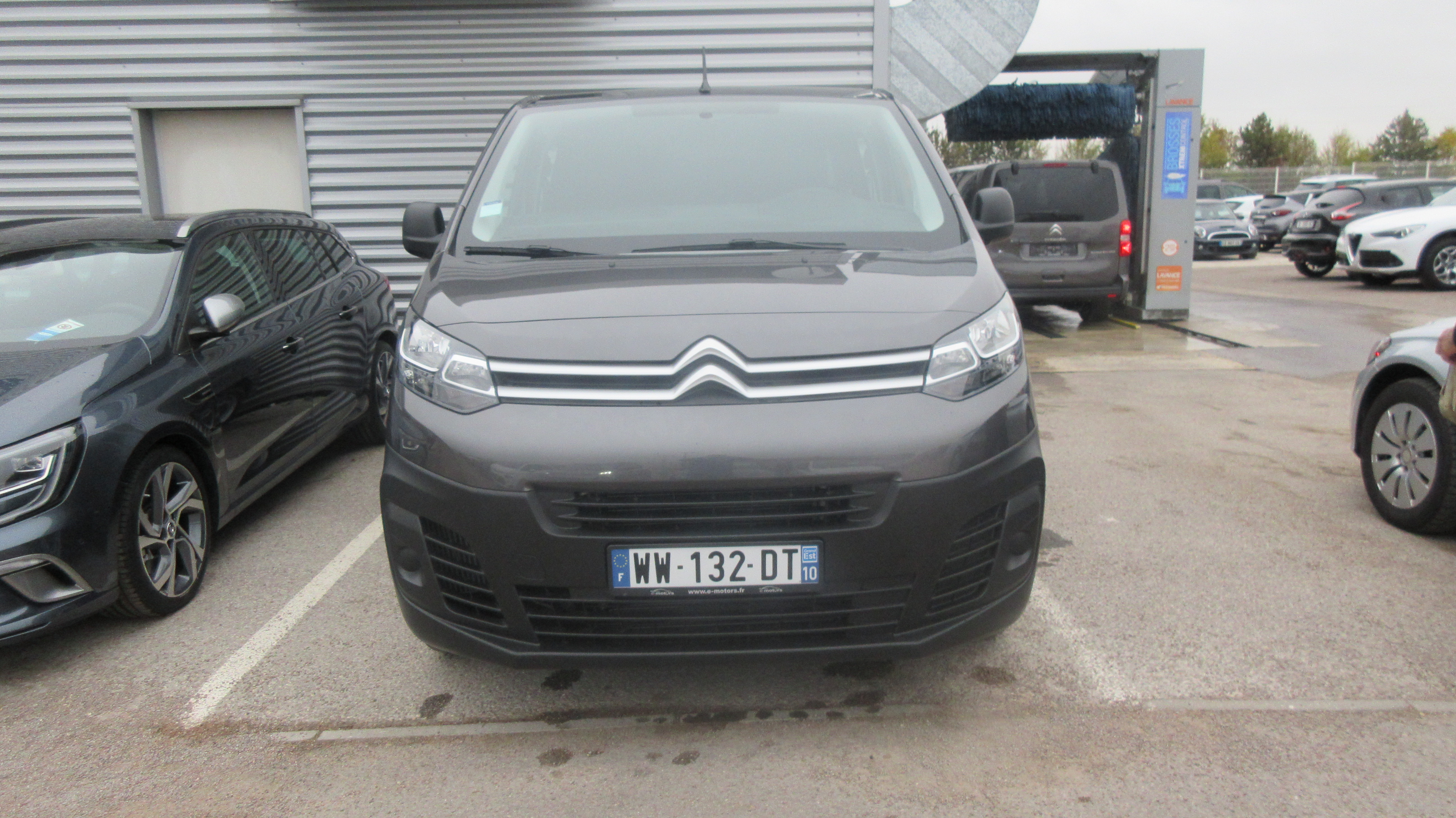 Avis-mandataire-auto-Emotors-Citroen-Jumpy-cabine-approfondie-Club-m-bluehdi-115-s-s.