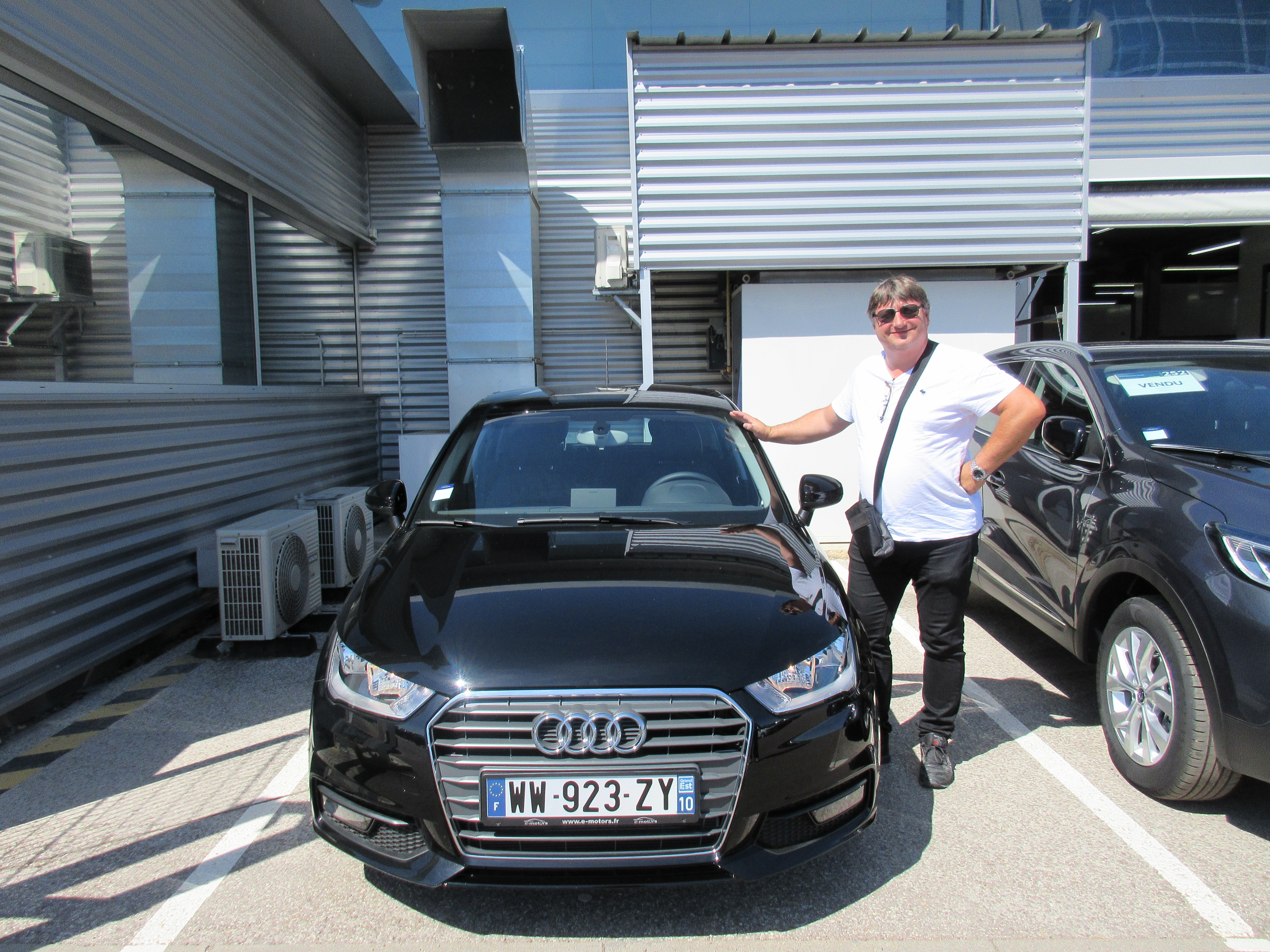 Avis-mandataire-auto-Emotors-Audi-A1-sportback-Tdi-90-plus-gps.