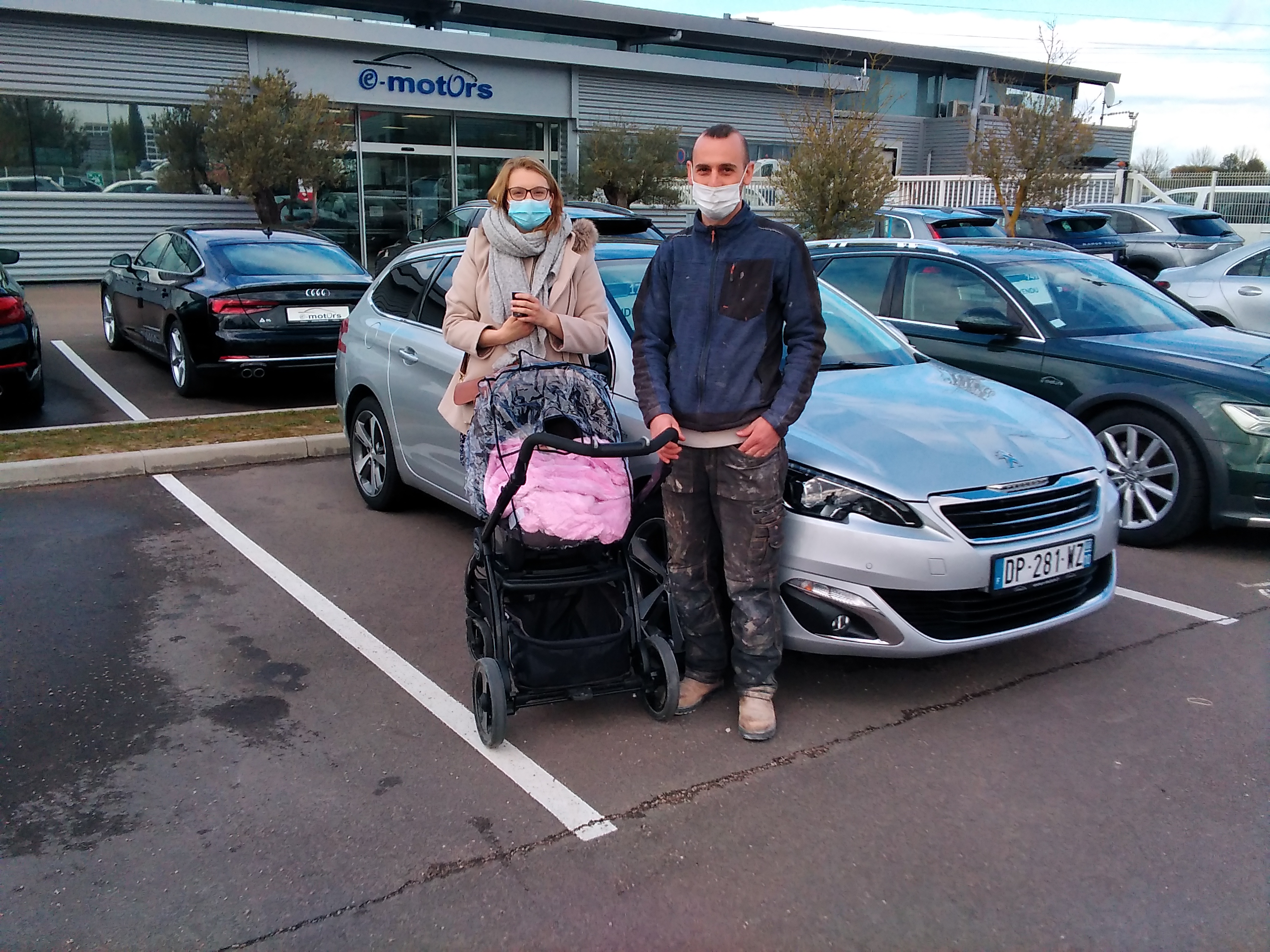 Avis-mandataire-auto-Emotors-Peugeot-308-sw-1-2-puretech-130ch-s-s-eat6-f-line.