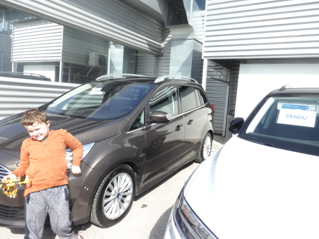 Avis-mandataire-auto-Emotors-Ford-Grand-c-max-Titanium-tdci-150-s-s-powershift.