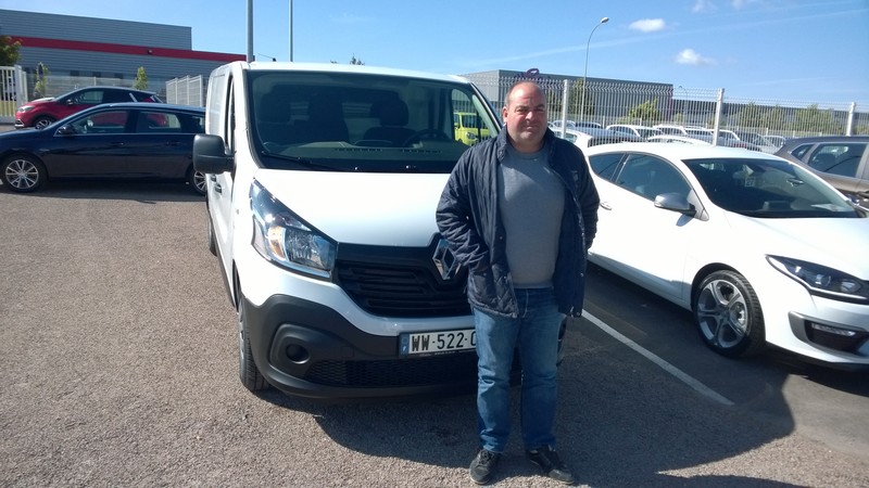 Avis-mandataire-auto-Emotors--Peugeot-boxer-fg-tol-335-l2h2-pack-cd-clim-hdi-130-.