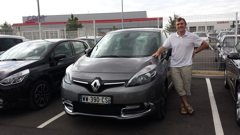 Avis-mandataire-auto-Emotors--Renault-scenic-iii-bose-dci-130-energy-plus-toit-vitr-.