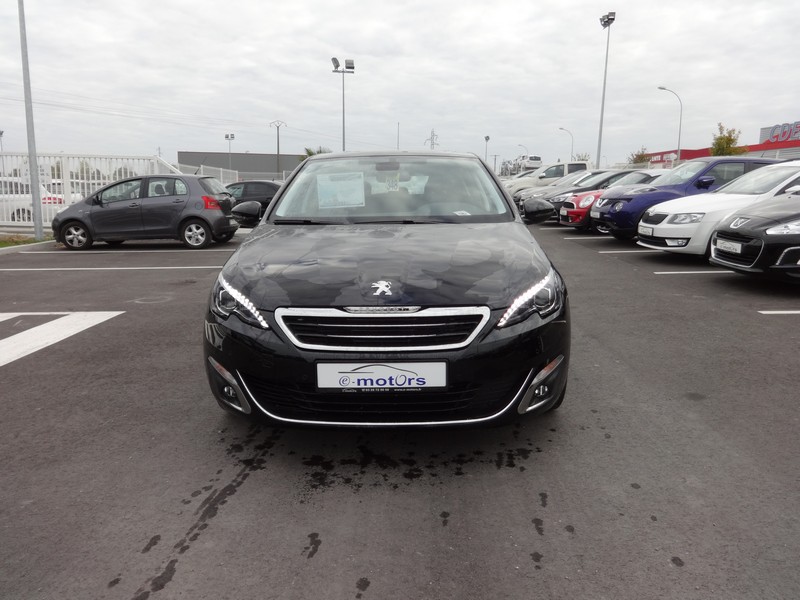 Avis-mandataire-auto-Emotors-Peugeot-308-Allure-bluehdi-120-plus-cam-ra-de-recul.