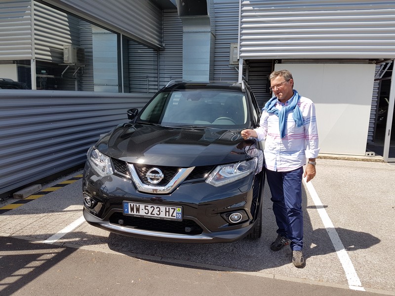 Avis-mandataire-auto-Emotors-Nissan-X-trail-Tekna-dci-130-xtronic-5pl-4x2.