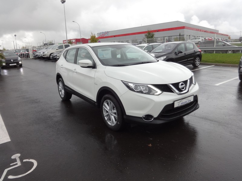 Avis-mandataire-auto-Emotors--Nissan-qashqai-nissan-connect-dci-130-xtronic-4x2-plus-safety-shield-acenta-.
