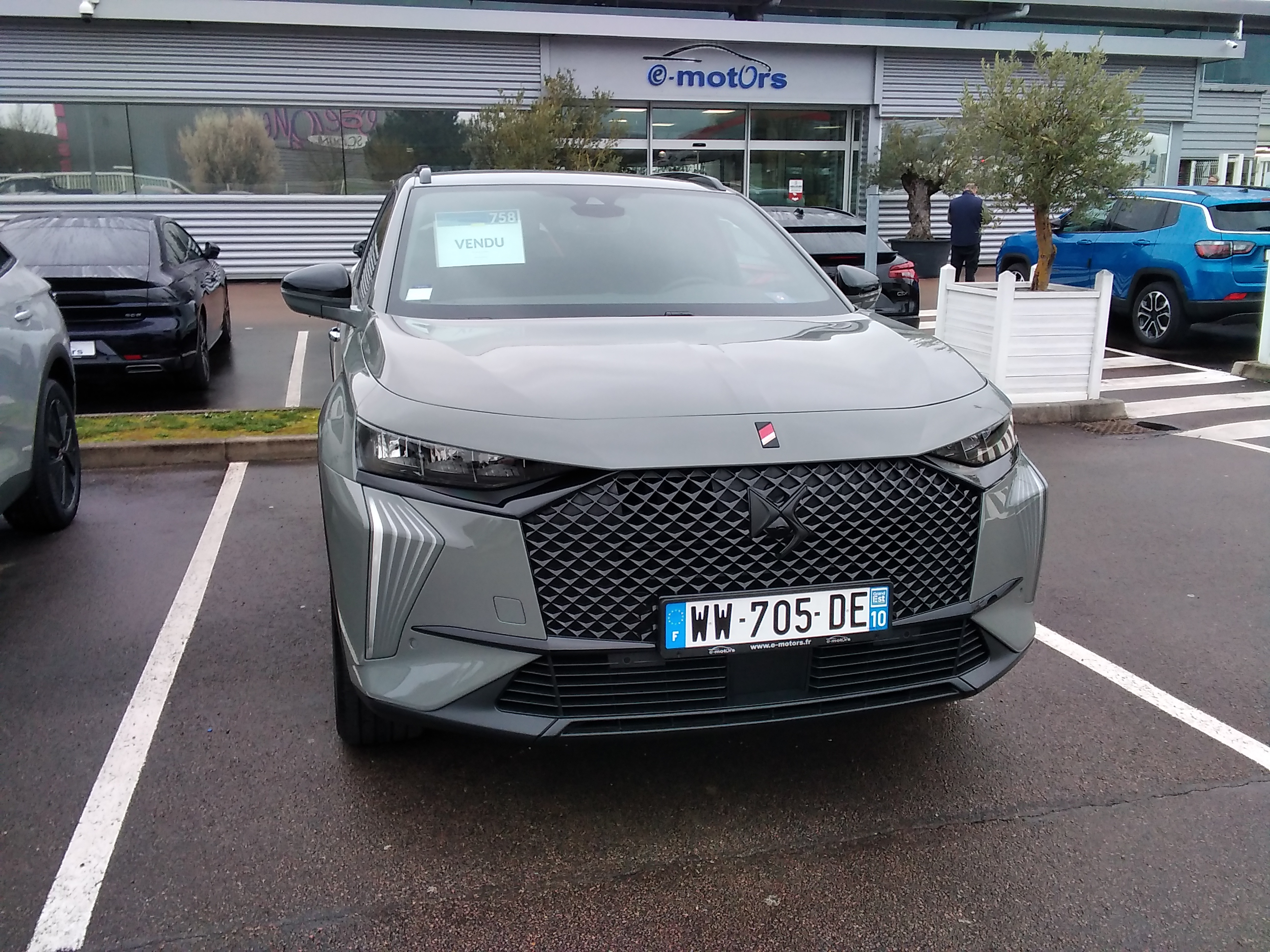 Avis-mandataire-auto-Emotors-Ds-Ds7-Bluehdi-130-eat8-performance-line-plus-cam-plus-hml.