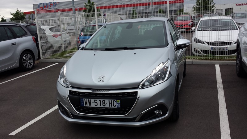 Avis-mandataire-auto-Emotors--Peugeot-208-allure-puretech-110-eat-5p-plus-navigation-.