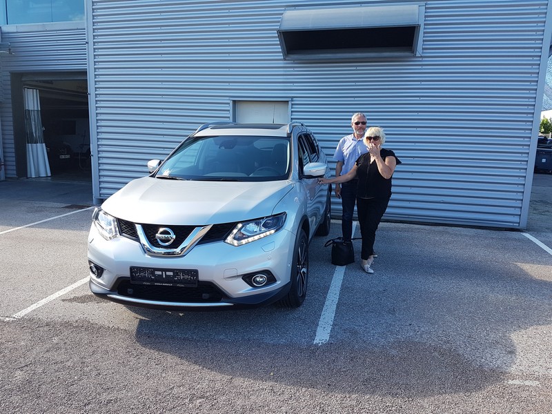 Avis-mandataire-auto-Emotors-Nissan-X-trail-Tekna-dci-130-xtronic-7pl-4x2-plus-toit-vitr.