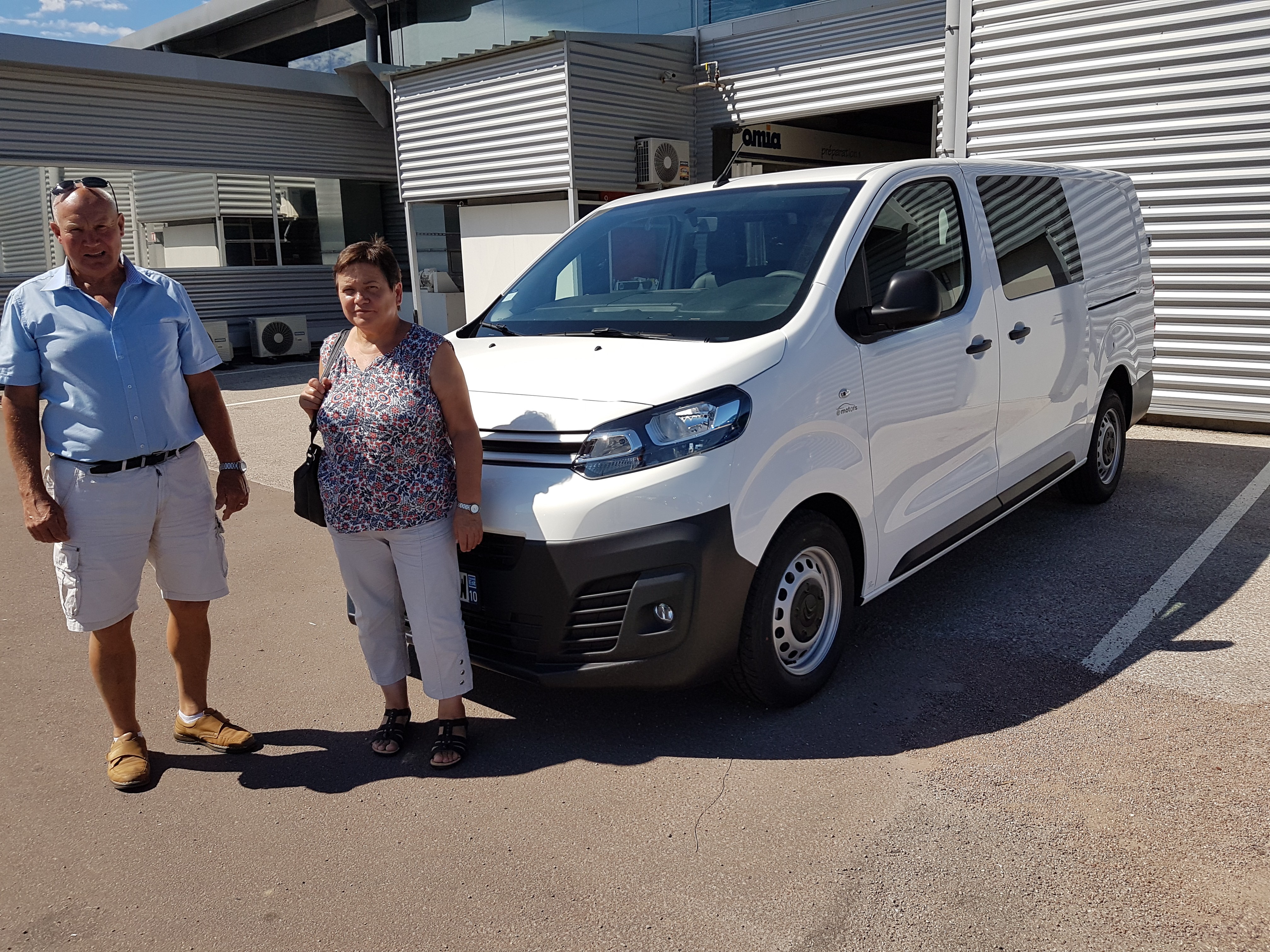 Avis-mandataire-auto-Emotors-Citroen-Jumpy-cabine-approfondie-Jumpy-cab-approfondie-xl-confort-bluehdi-120.