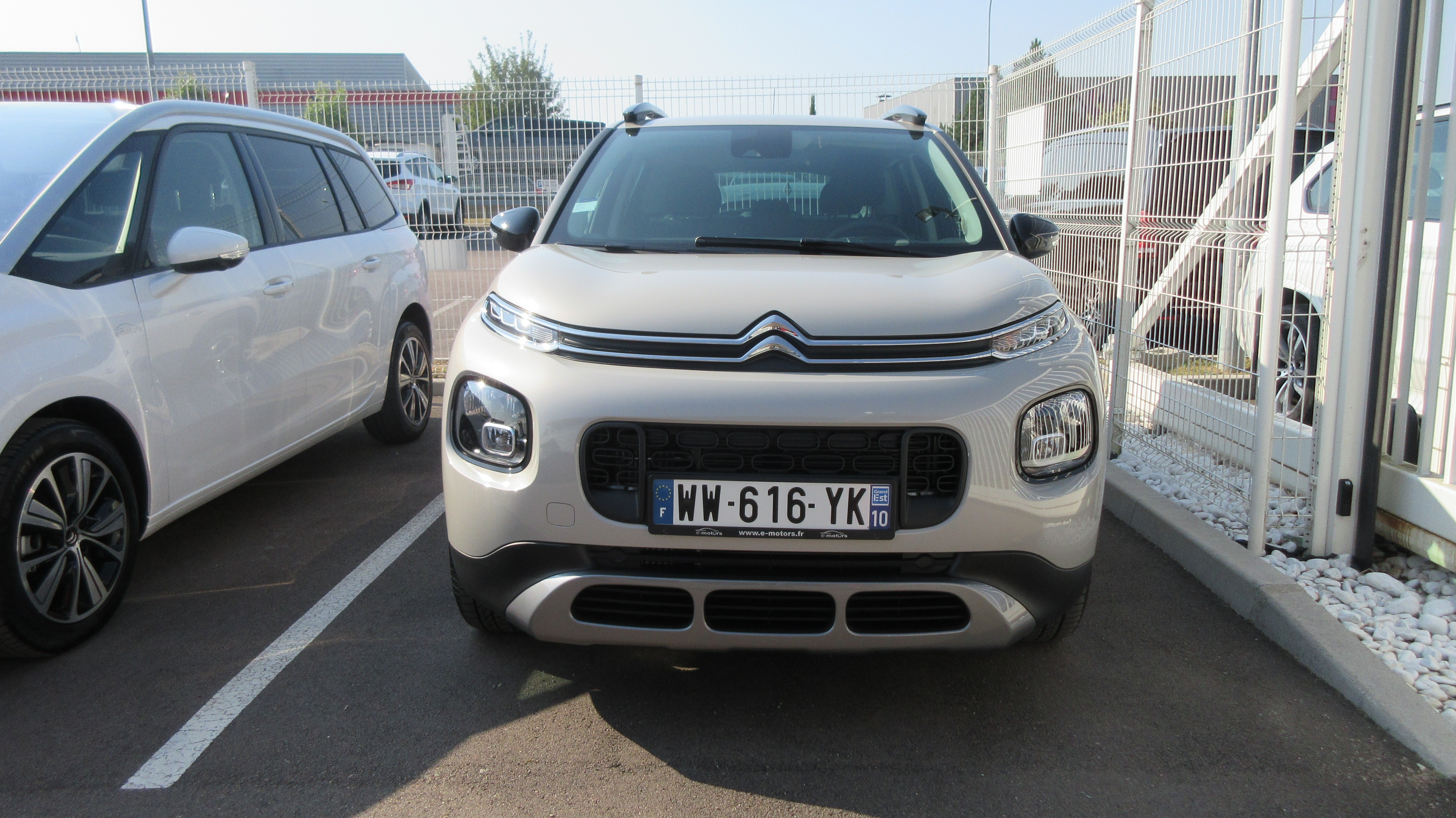 Avis-mandataire-auto-Emotors-Citroen-C3-aircross-Shine-bluehdi-120-s-s.
