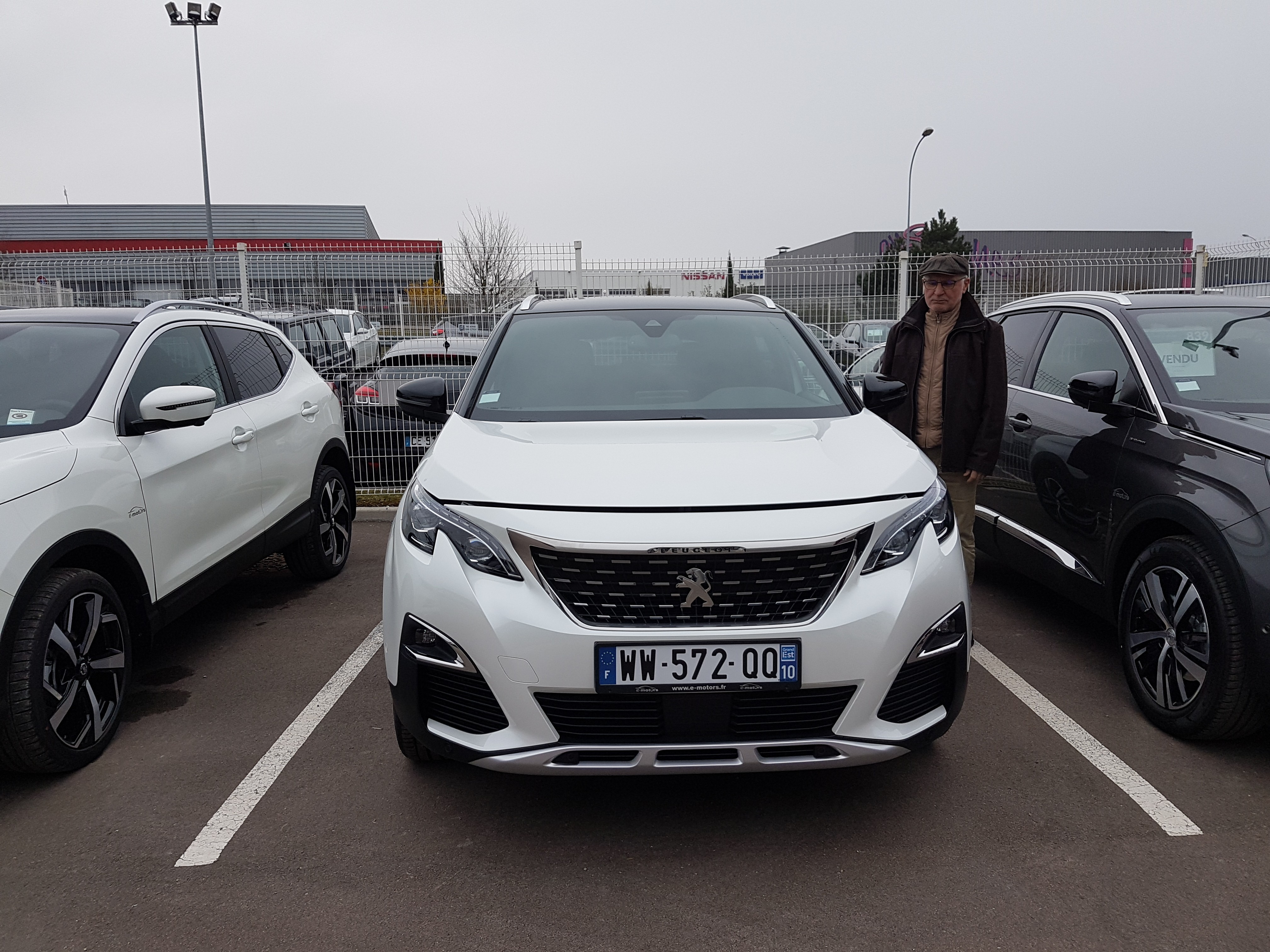 Avis-mandataire-auto-Emotors-Peugeot-3008-1-2-puretech-130ch-s-s-bvm6-gt-line-5p.