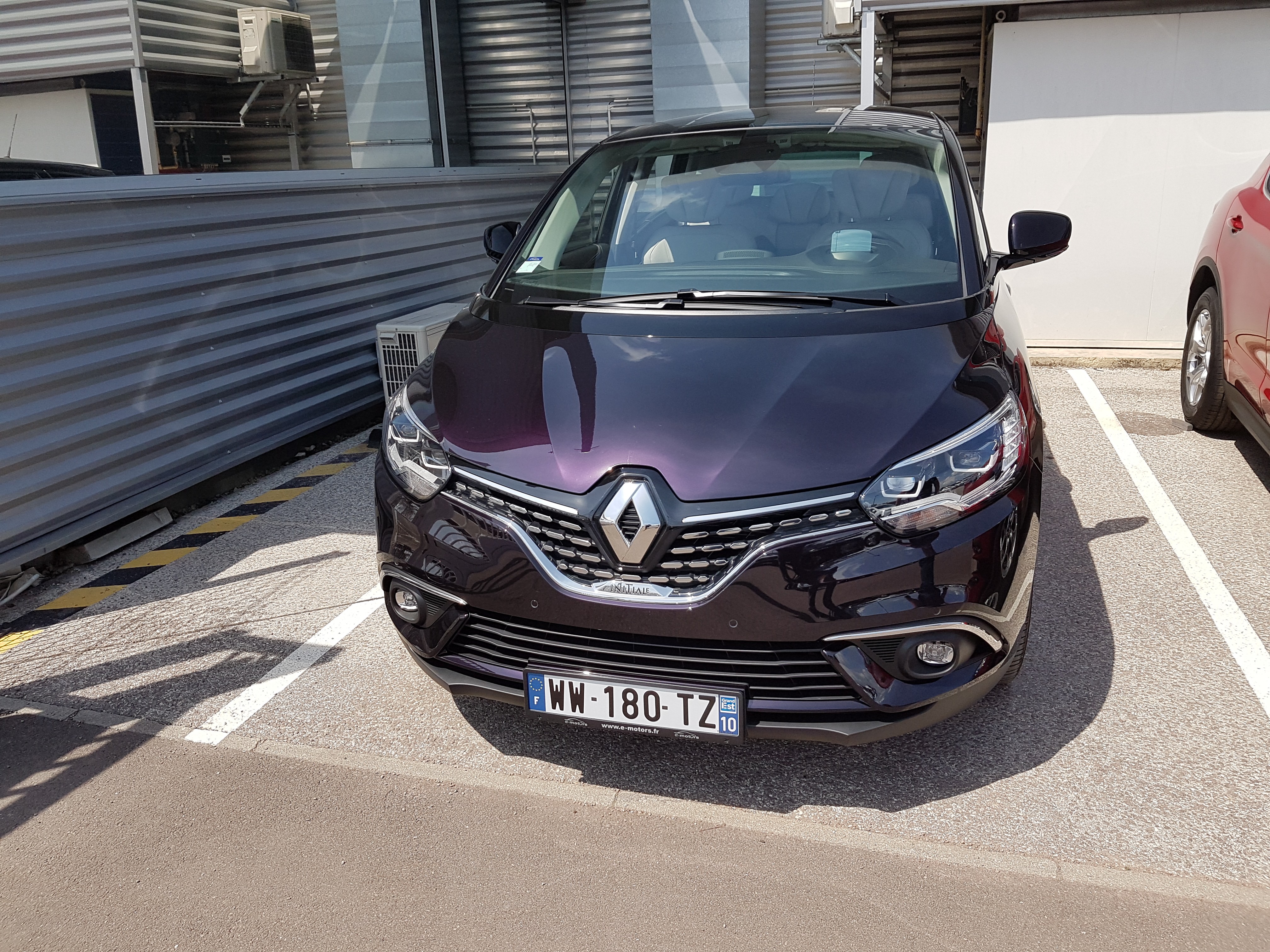 Avis-mandataire-auto-Emotors-Renault-Scenic-Initiale-paris-tce-160-energy.